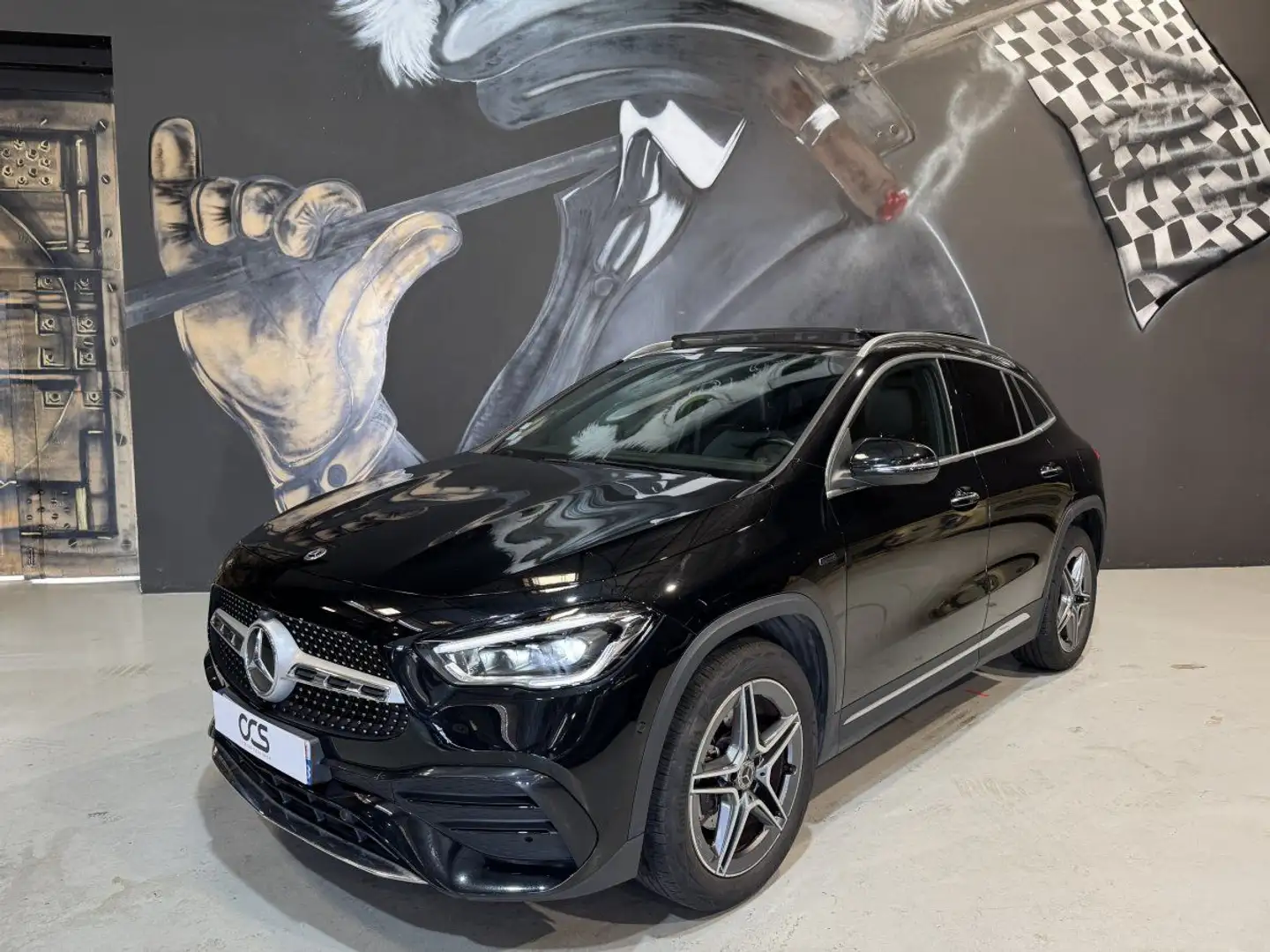 Mercedes-Benz GLA 250 250 e AMG LINE DCT Toit ouvrant Noir - 2