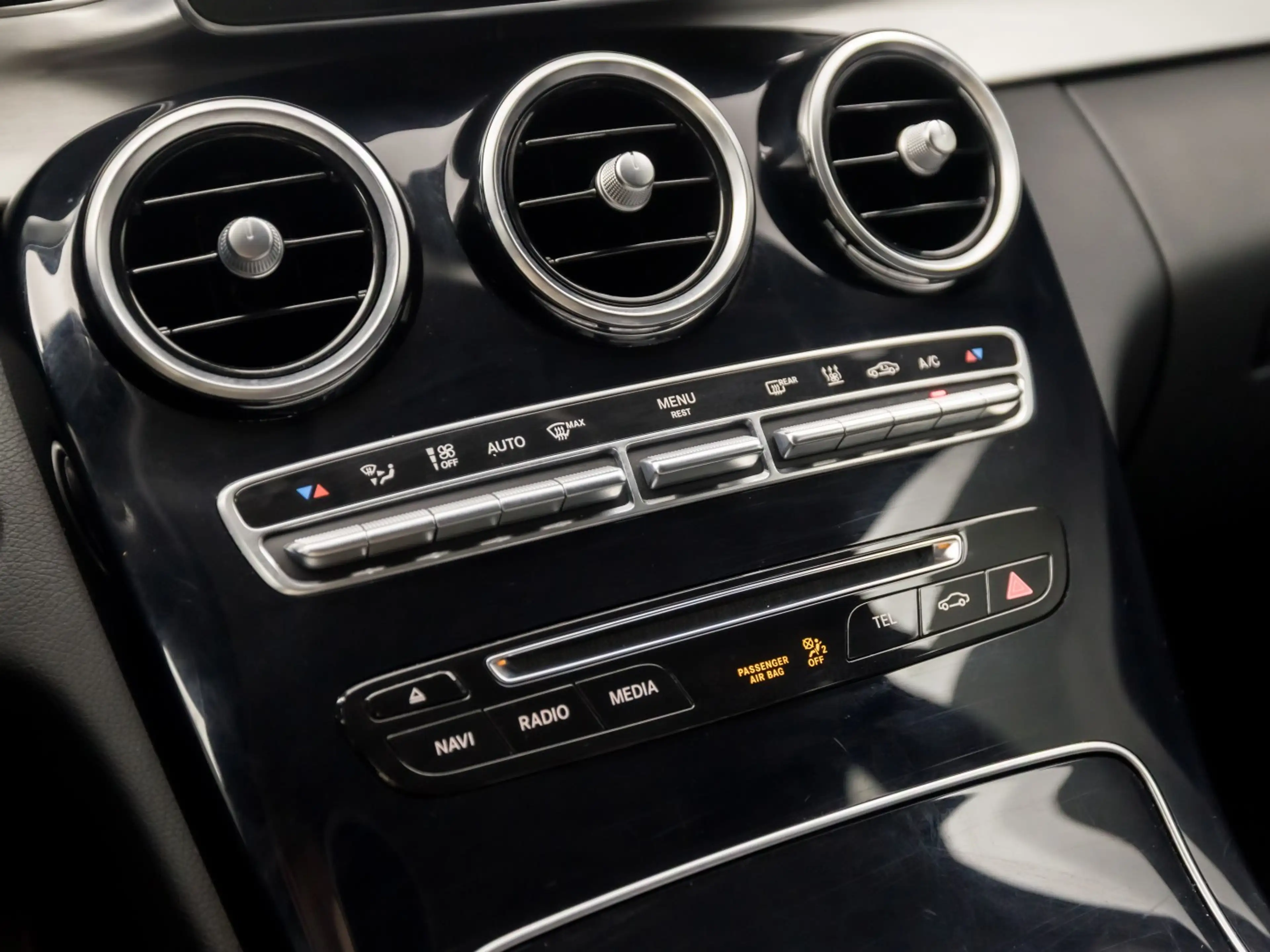 Mercedes-Benz C 350 e Sport 279Pk Automaat (NAVIGATIE, LUCHTVERING, GE — photo 9