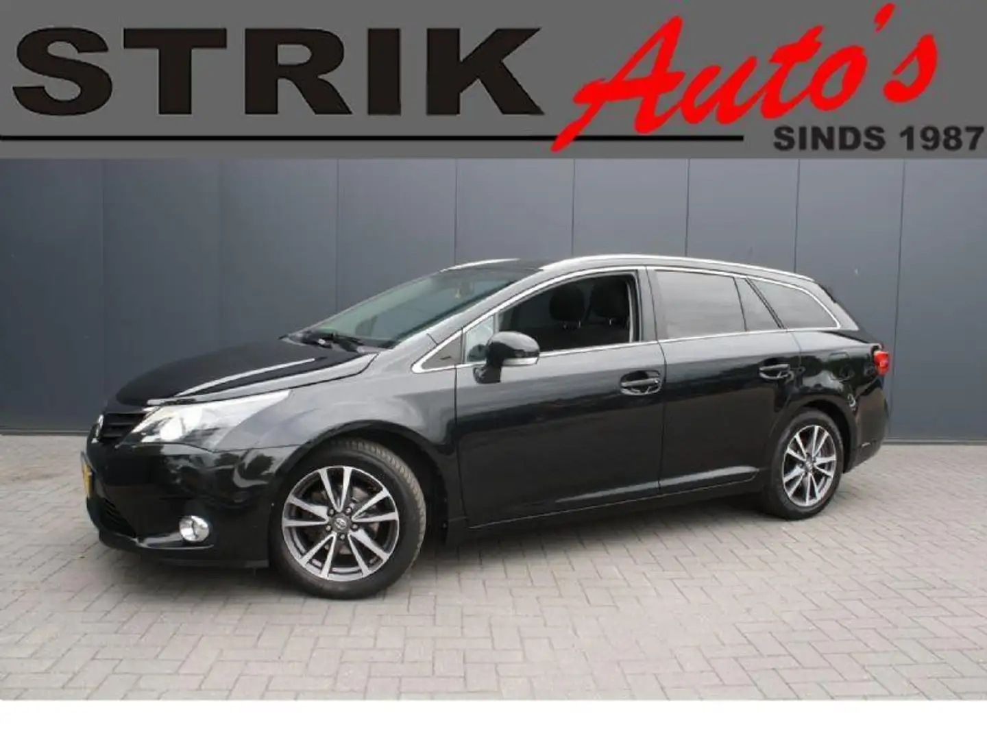 Toyota Avensis Verso 1.8 VVTi Business AUTOMAAT - NAVIGATIE - CAMERA - Schwarz - 1