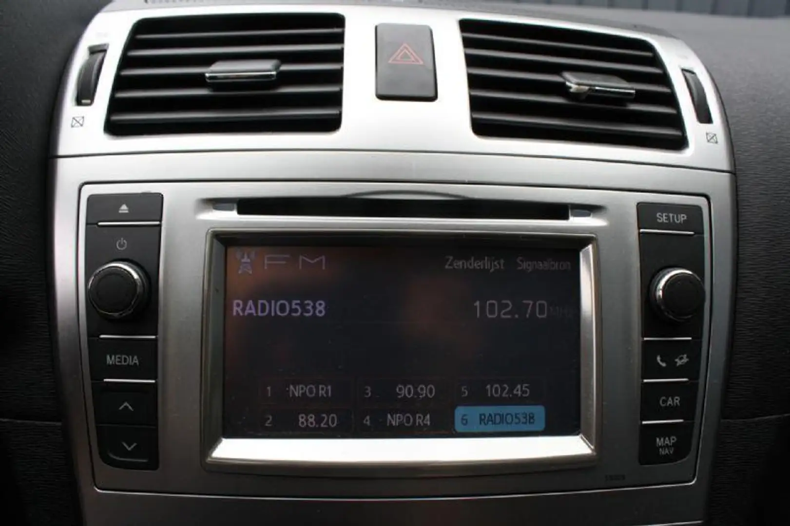 Toyota Avensis Verso 1.8 VVTi Business AUTOMAAT - NAVIGATIE - CAMERA - Schwarz - 2