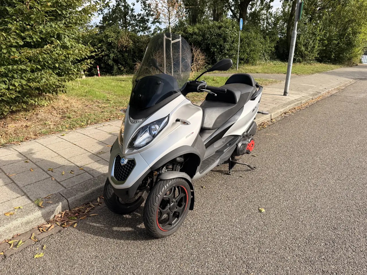 Piaggio MP3 500