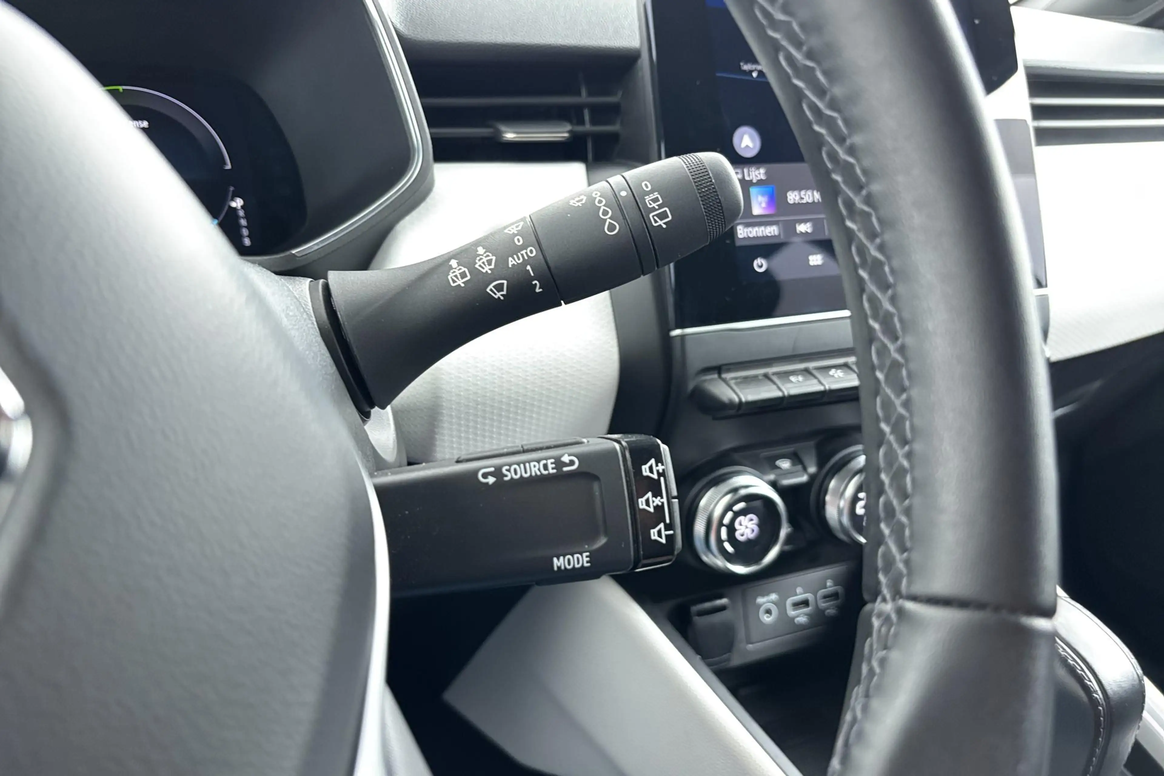 Renault Clio 1.6 E-Tech Hybrid 145 Techno Zuinig hybride rijple — photo 29