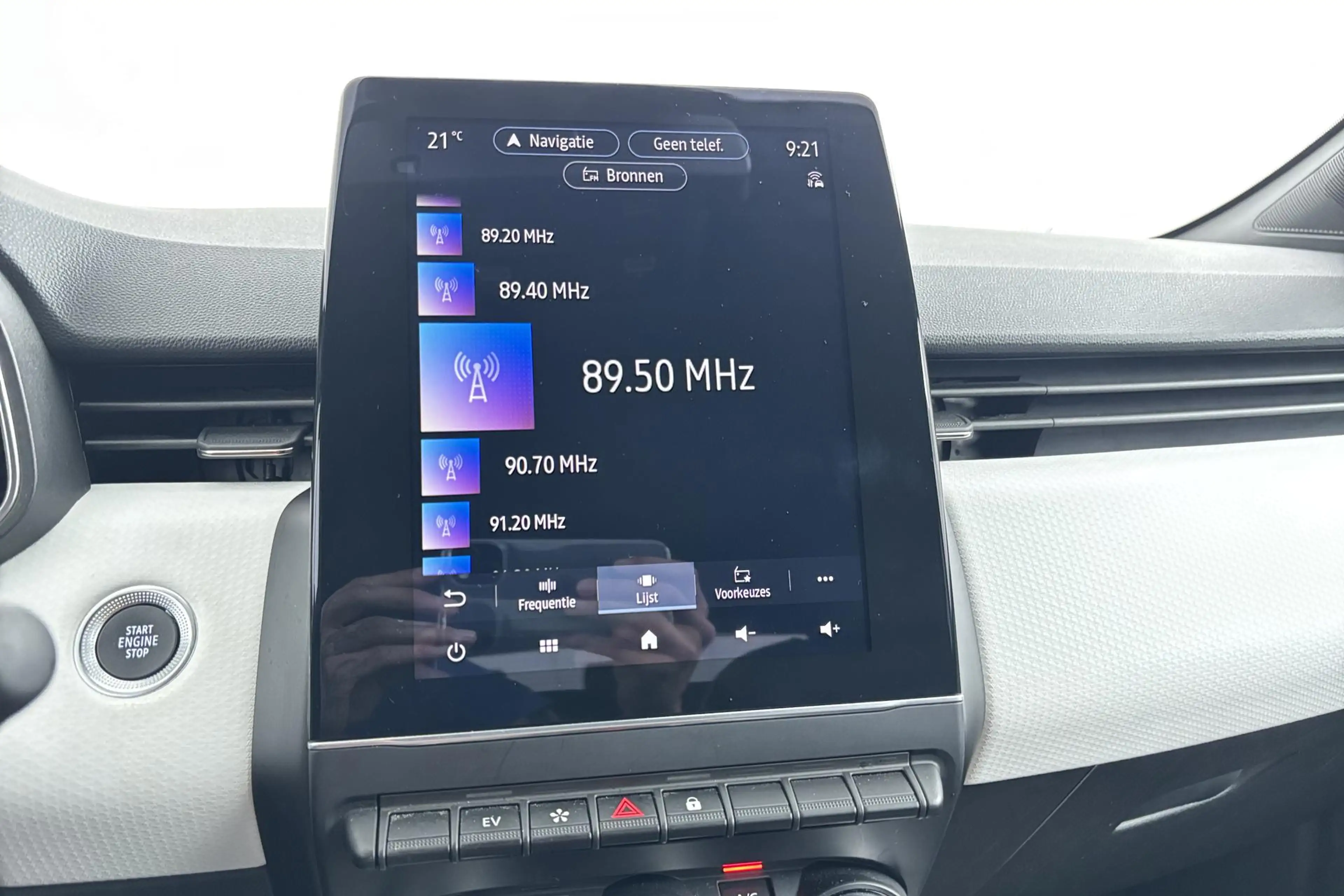 Renault Clio 1.6 E-Tech Hybrid 145 Techno Zuinig hybride rijple — photo 7
