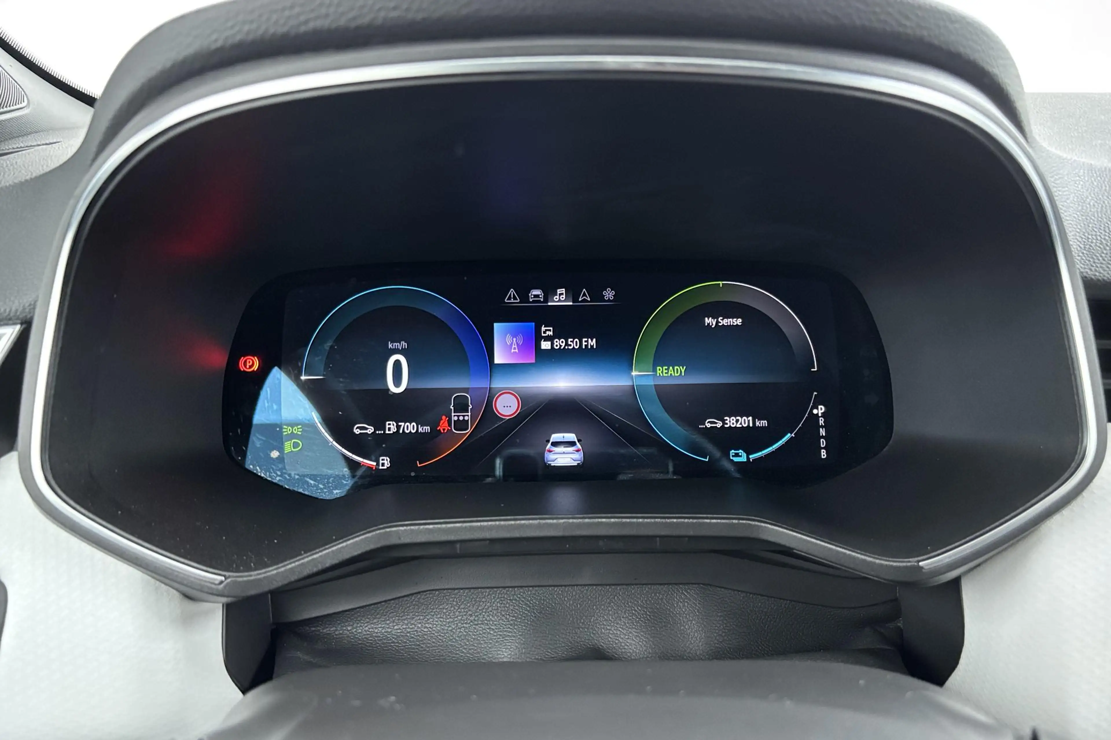 Renault Clio 1.6 E-Tech Hybrid 145 Techno Zuinig hybride rijple — photo 3