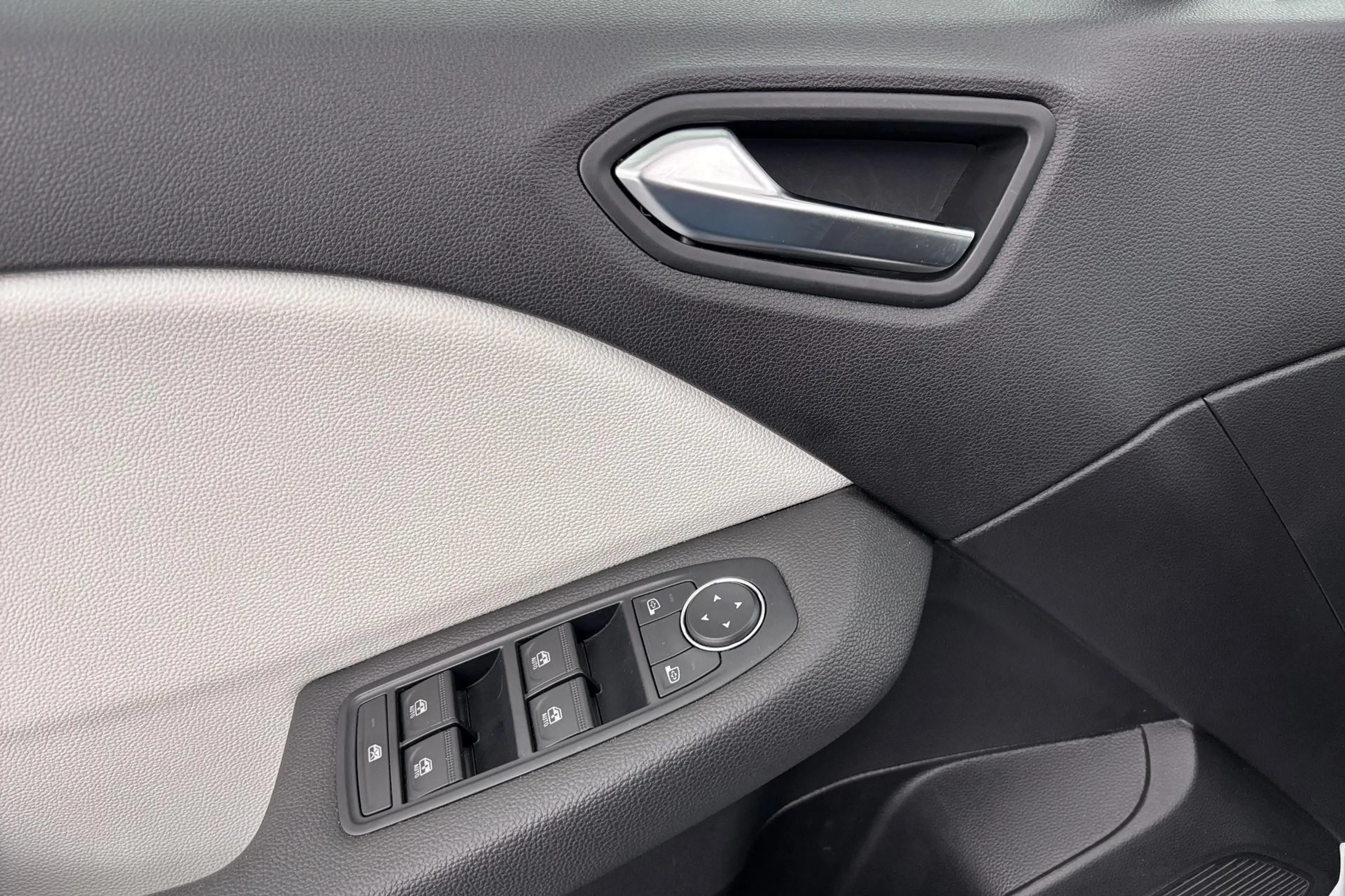 Renault Clio 1.6 E-Tech Hybrid 145 Techno Zuinig hybride rijple — photo 24