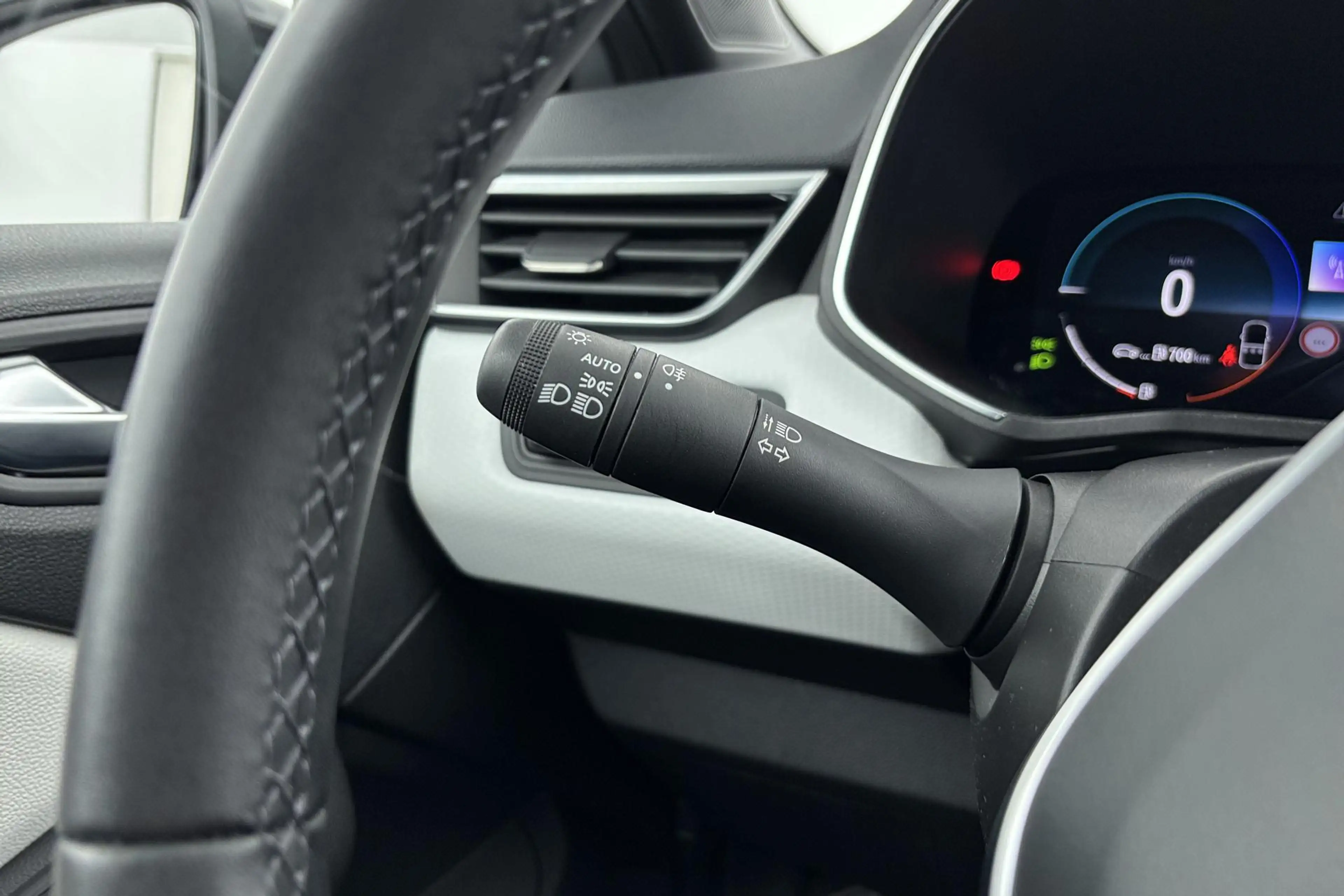 Renault Clio 1.6 E-Tech Hybrid 145 Techno Zuinig hybride rijple — photo 28