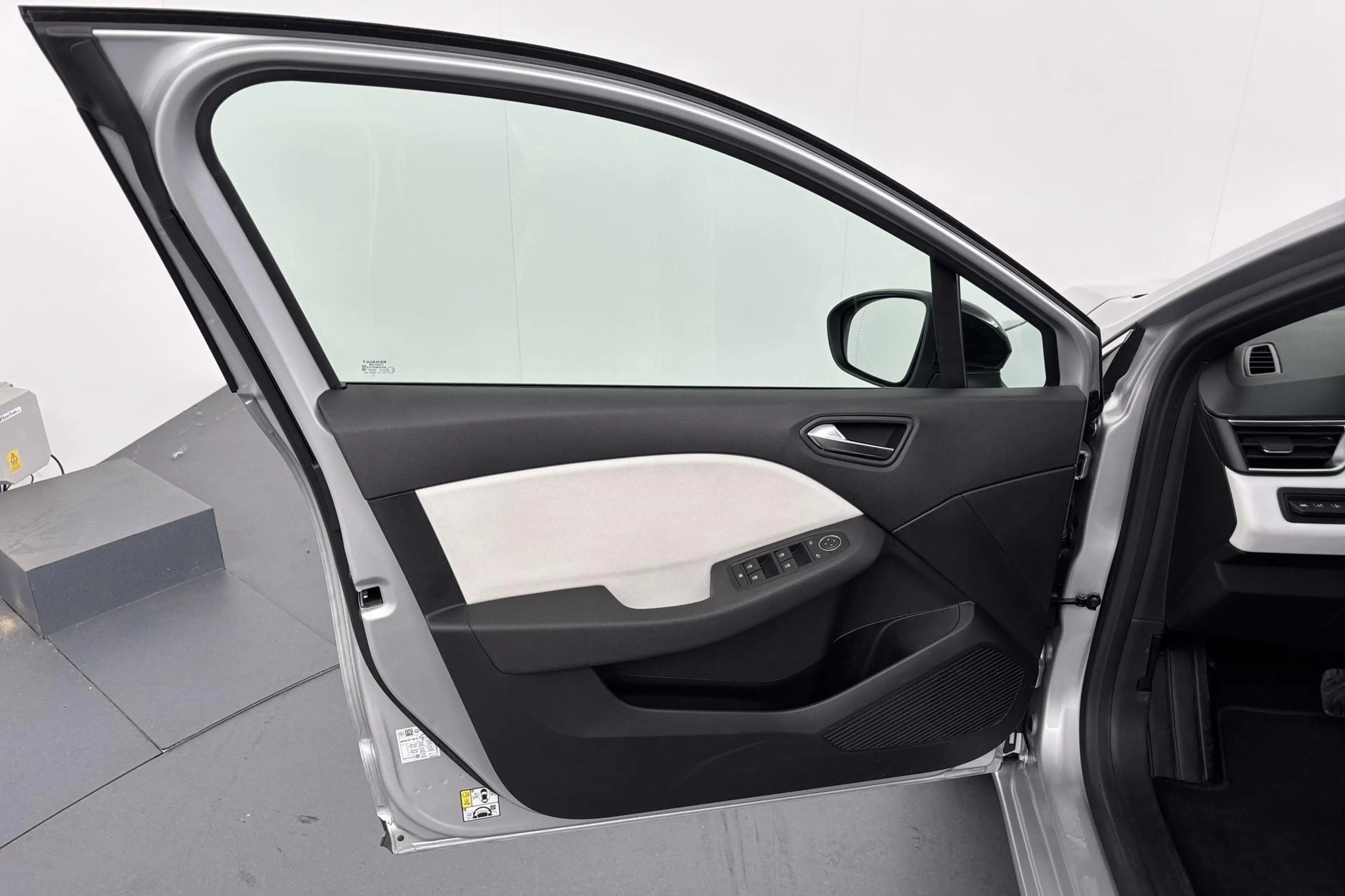 Renault Clio 1.6 E-Tech Hybrid 145 Techno Zuinig hybride rijple — photo 30