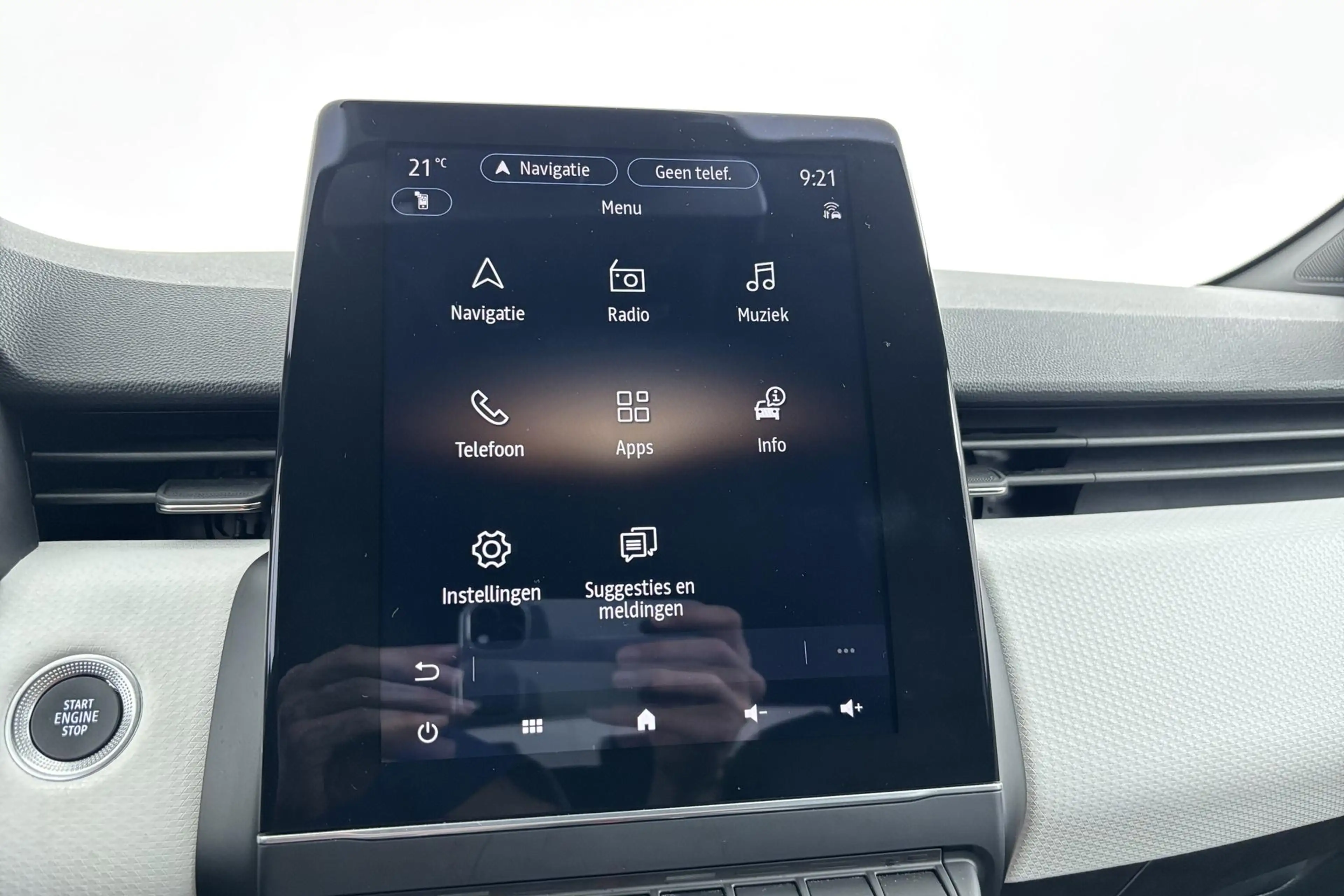 Renault Clio 1.6 E-Tech Hybrid 145 Techno Zuinig hybride rijple — photo 4