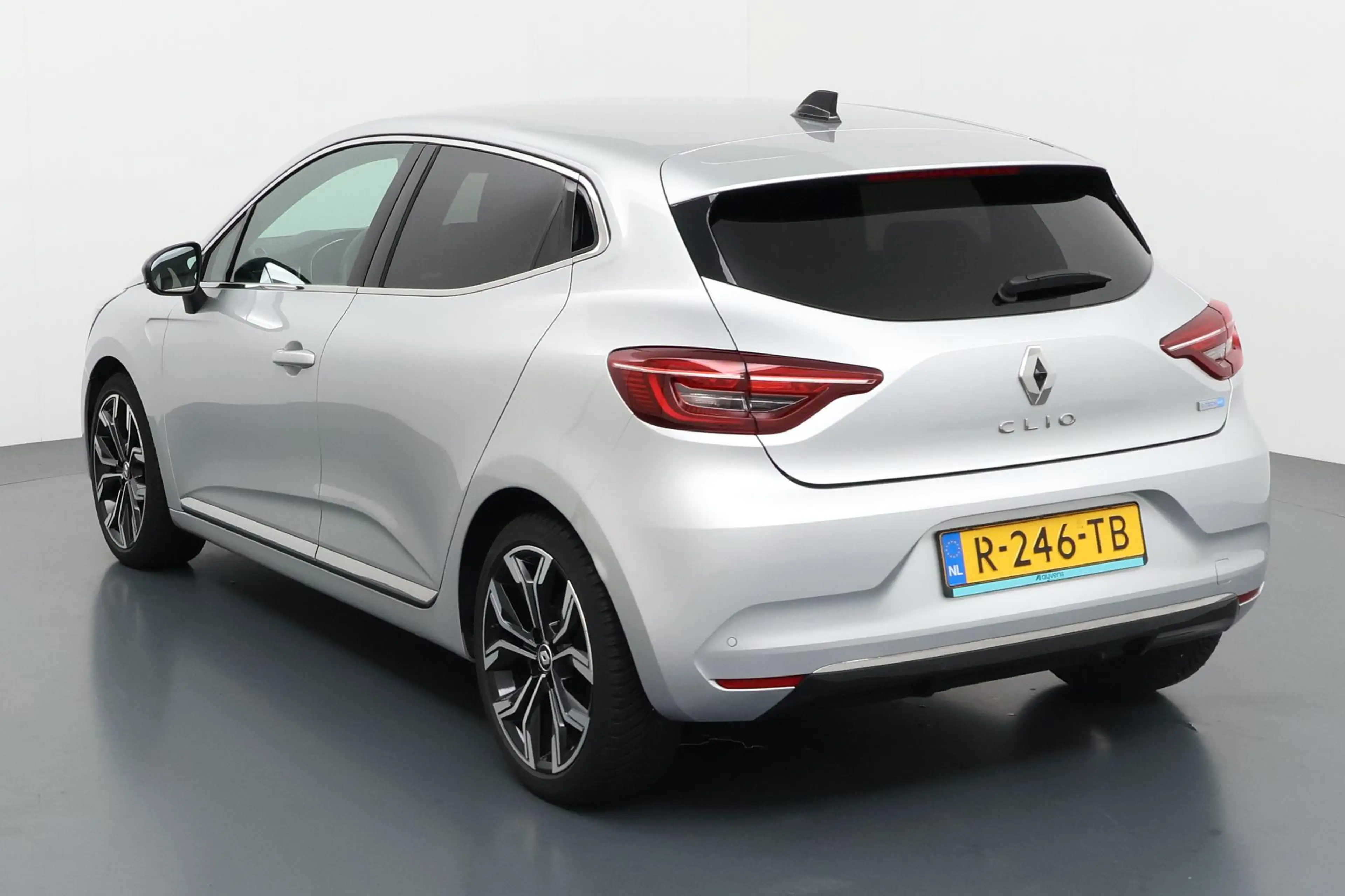 Renault Clio 1.6 E-Tech Hybrid 145 Techno Zuinig hybride rijple — photo 8