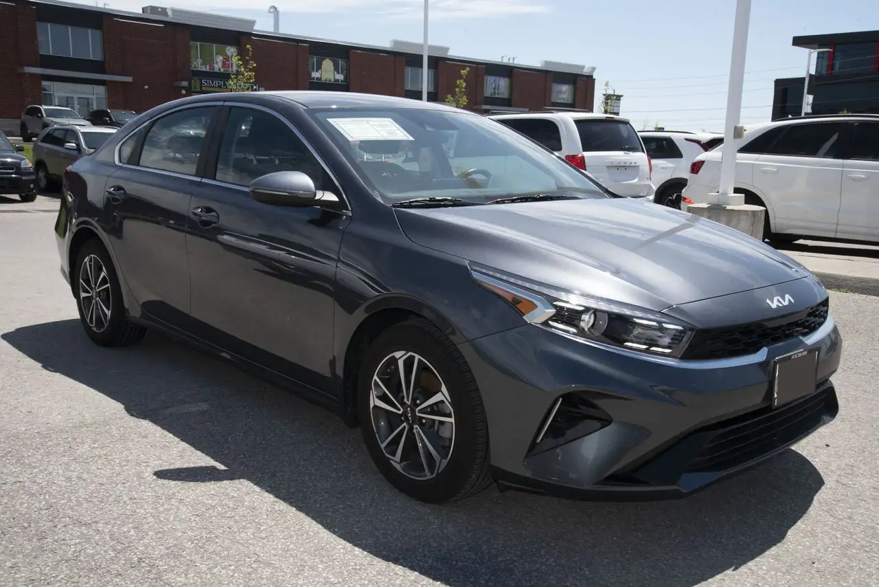 Kia Forte снимка Kia Forte