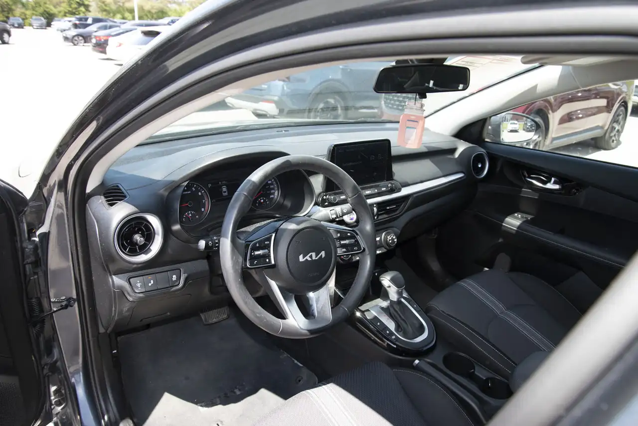 Kia Forte снимка Kia Forte
