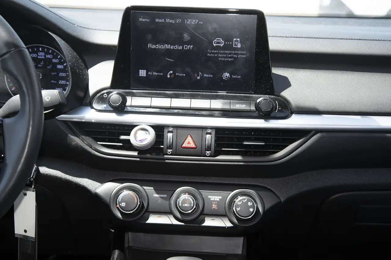 Kia Forte снимка Kia Forte