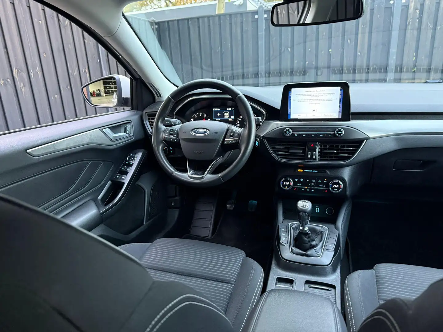 Ford Focus Wagon 1.0 EcoBoost Titanium Business Blanc - 2