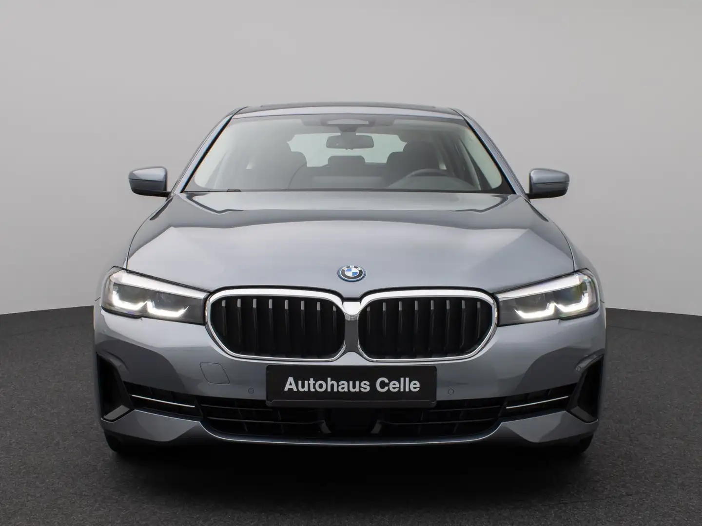 BMW 530 e xD Pano Kamera DAB HiFi Adapt. Fahrwerk 19" Azul - 2
