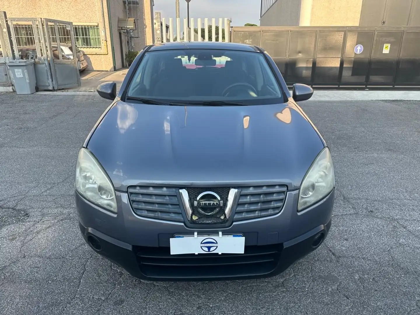 Nissan Qashqai 1.5 dCi Tekna Gris - 2