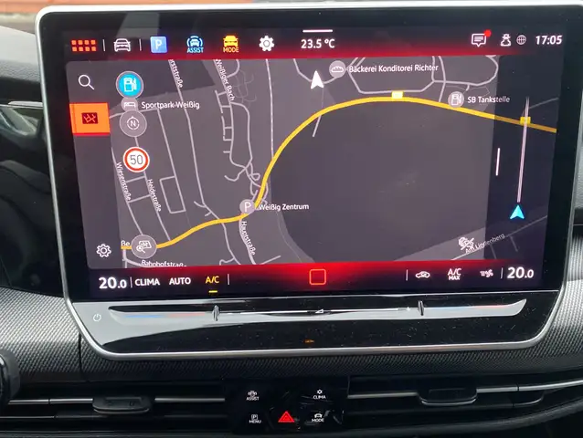 Volkswagen Golf view 10
