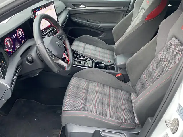 Volkswagen Golf view 11