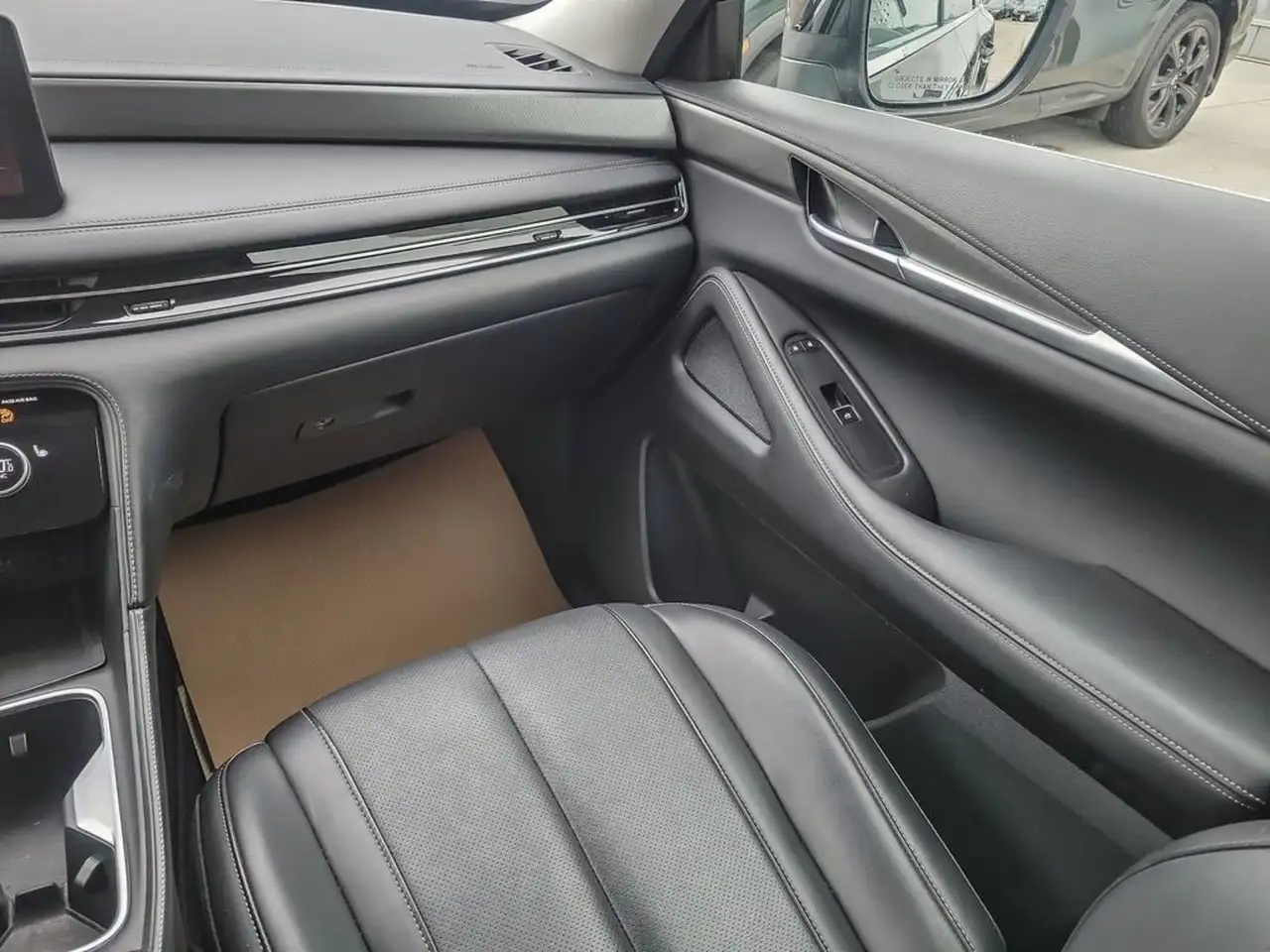 Infiniti QX60 снимка Infiniti QX60