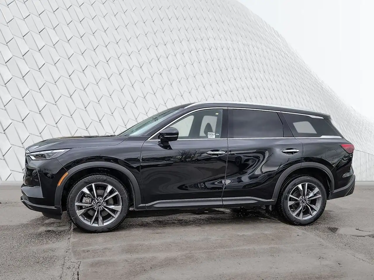 Infiniti QX60 снимка Infiniti QX60