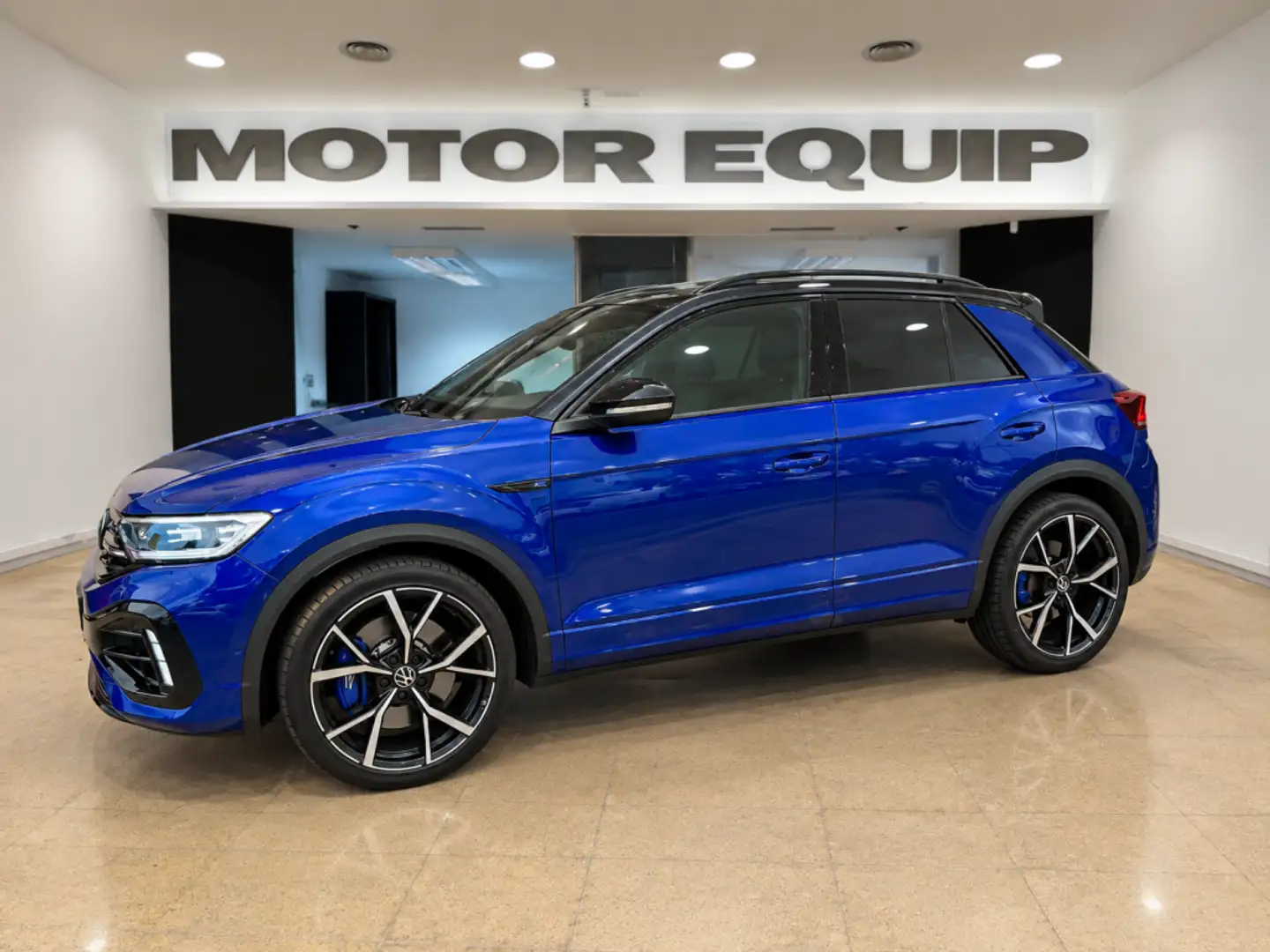 Volkswagen T-Roc 2.0 TSI R 4Motion DSG7 221KW Azul - 1