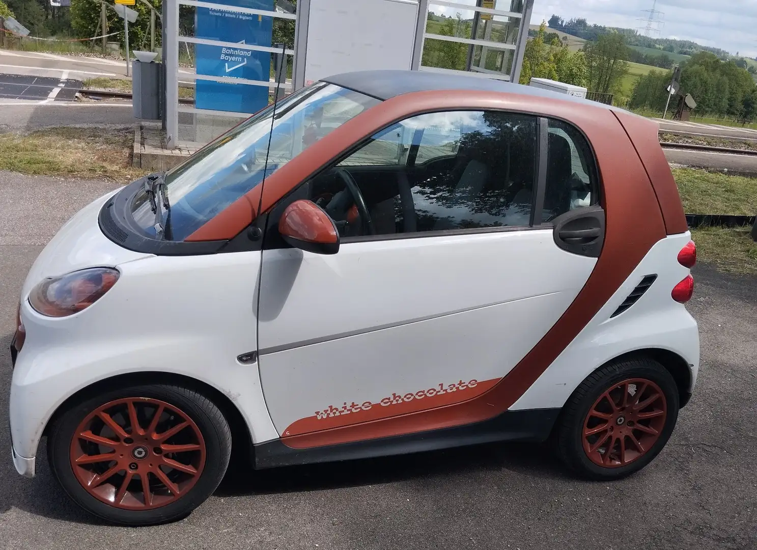 smart forTwo Micro Hybrid Drive 45kW (451.334) Weiß - 2