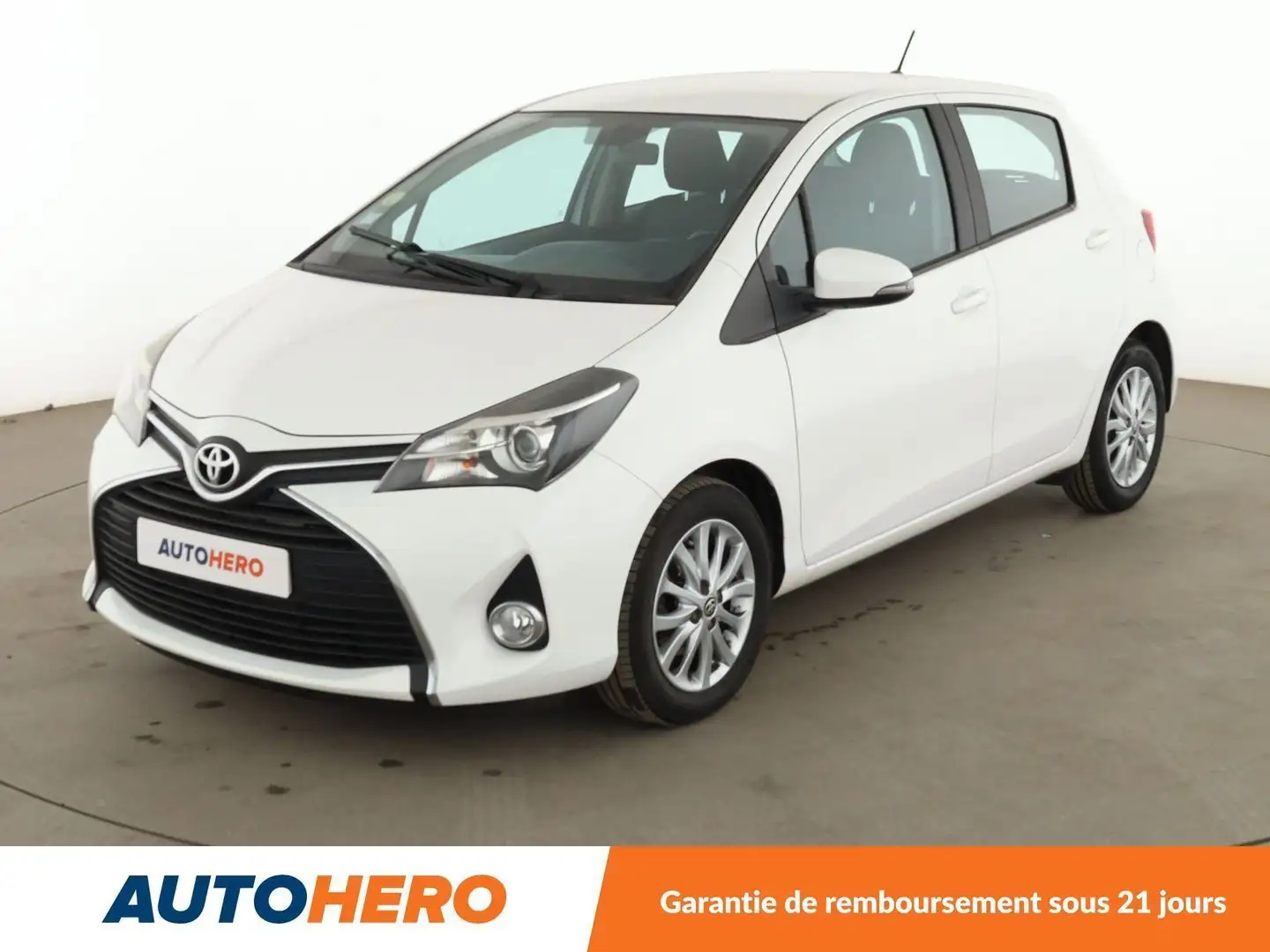 Toyota Yaris 1.4 D-4D Dynamic Blanc - 1