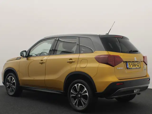 Suzuki Vitara view 3