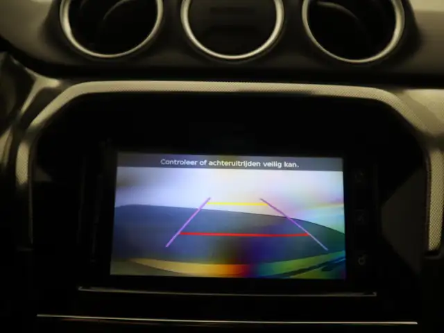 Suzuki Vitara view 11