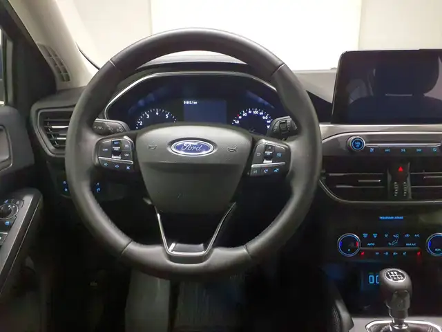 Ford Focus view 7