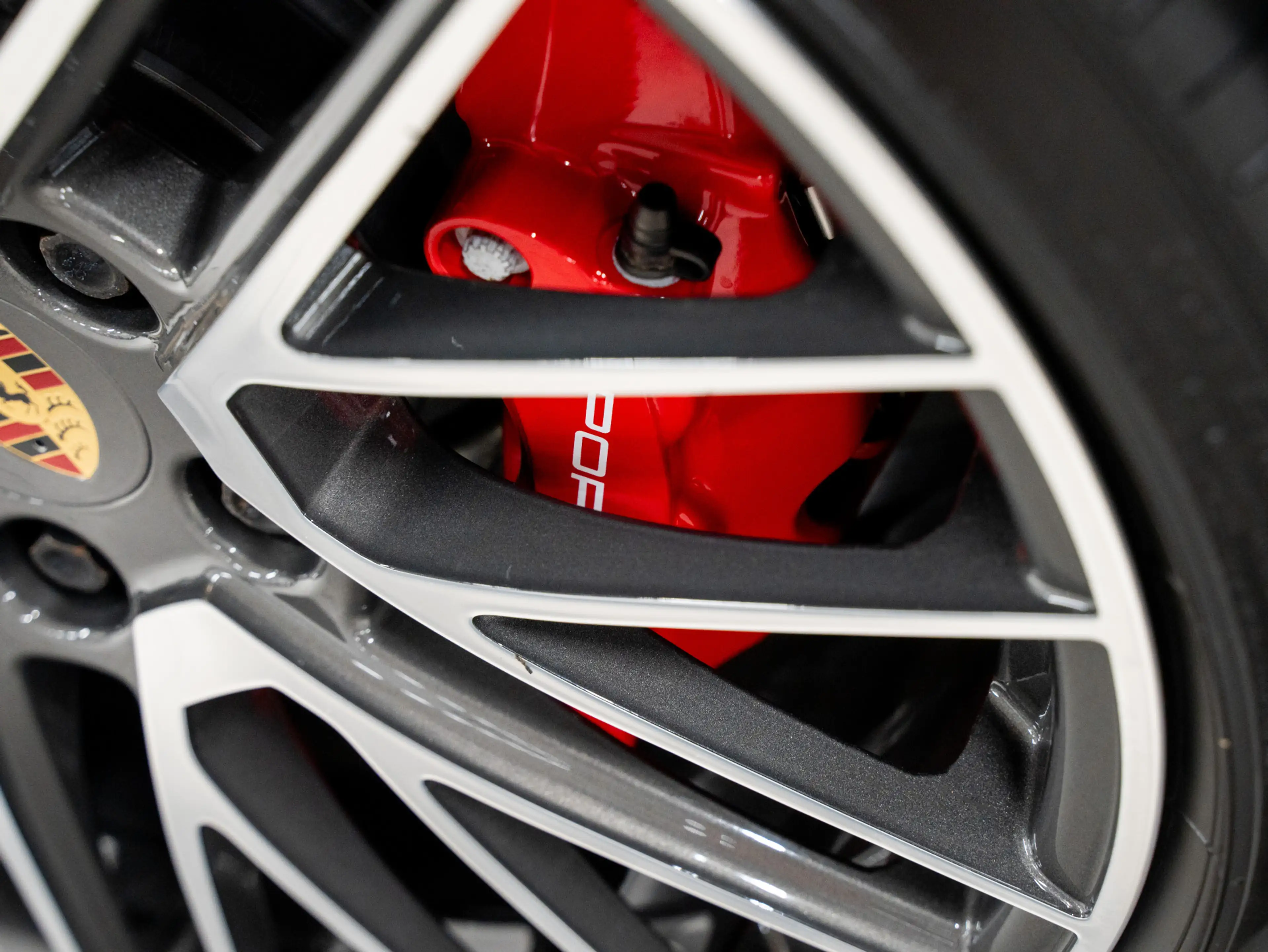 Porsche 992 Carrera S Cabriolet — photo 13