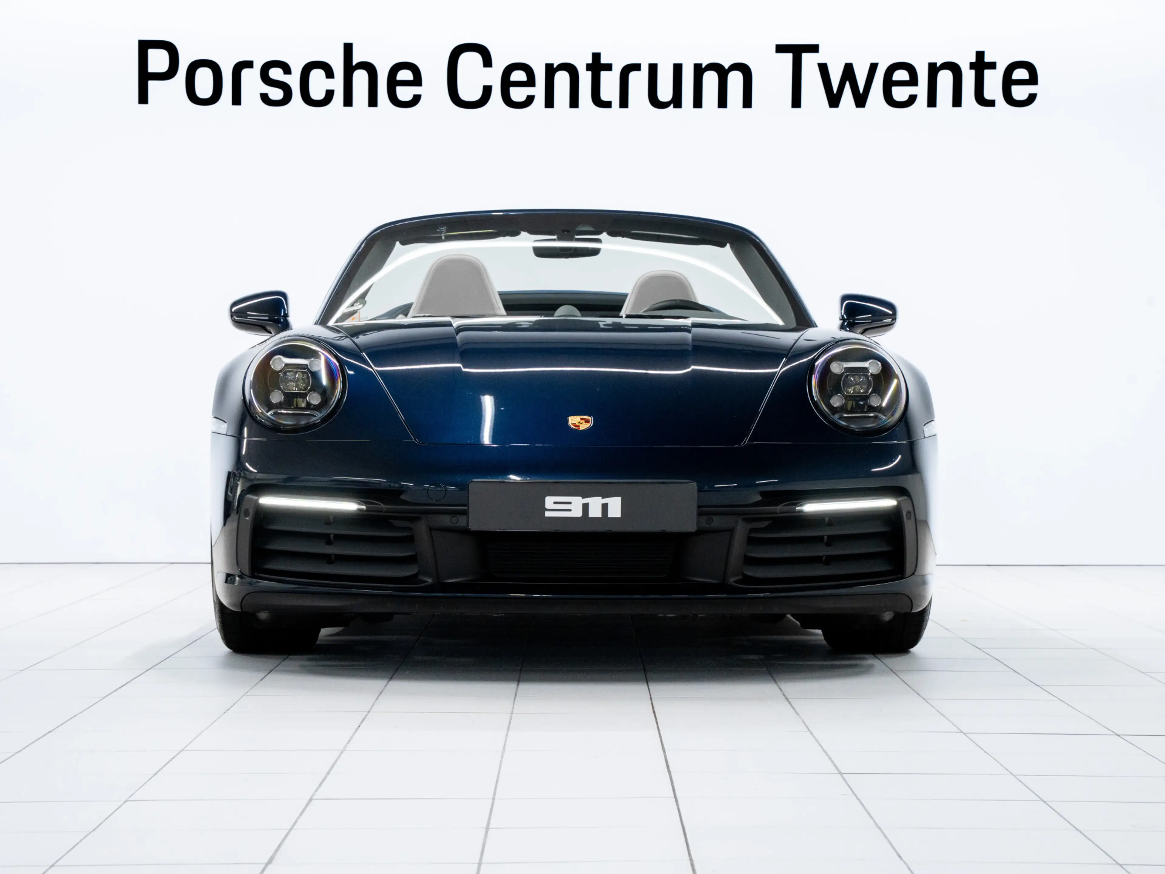 Porsche 992 Carrera S Cabriolet — photo 2