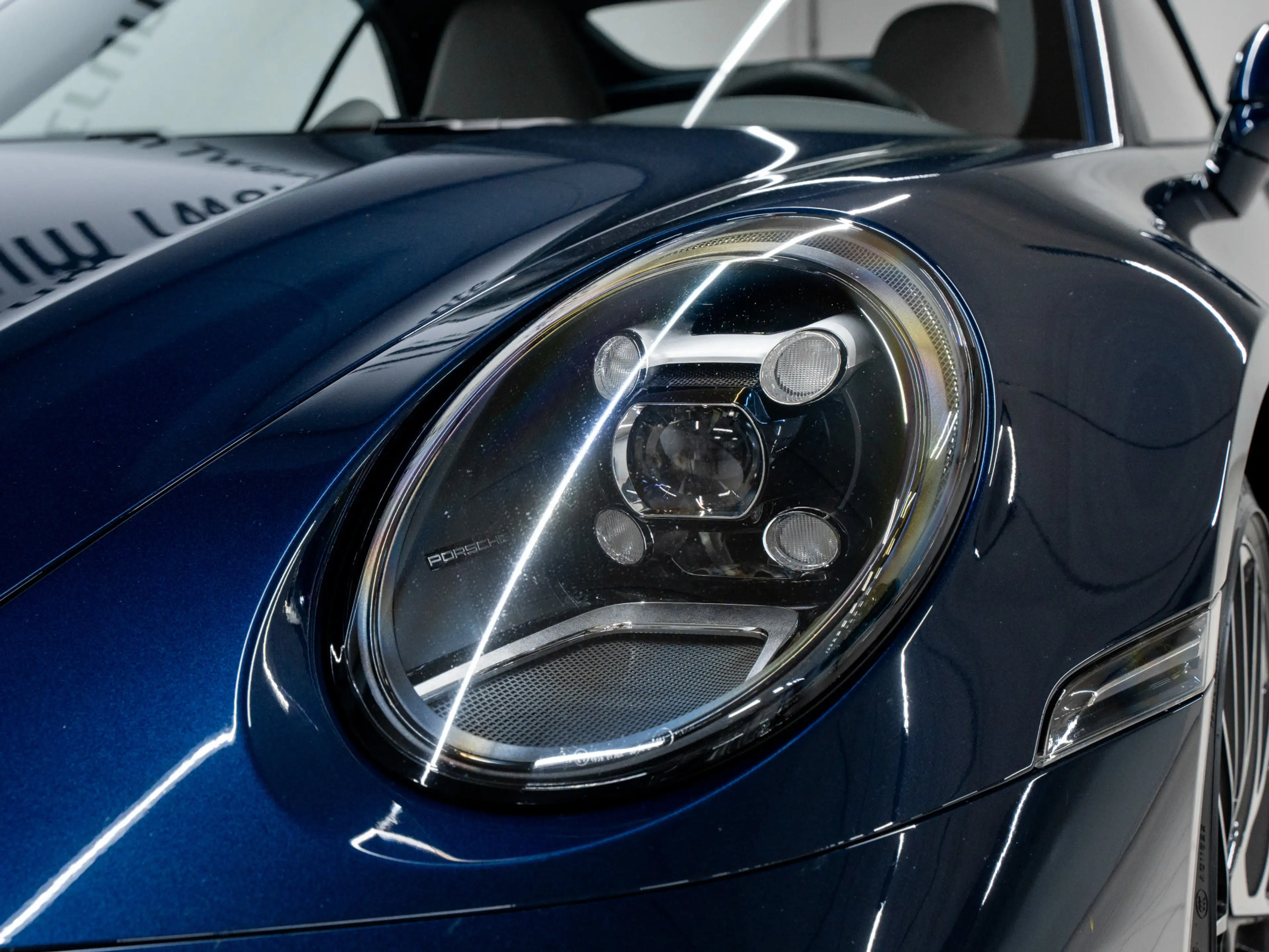 Porsche 992 Carrera S Cabriolet — photo 11