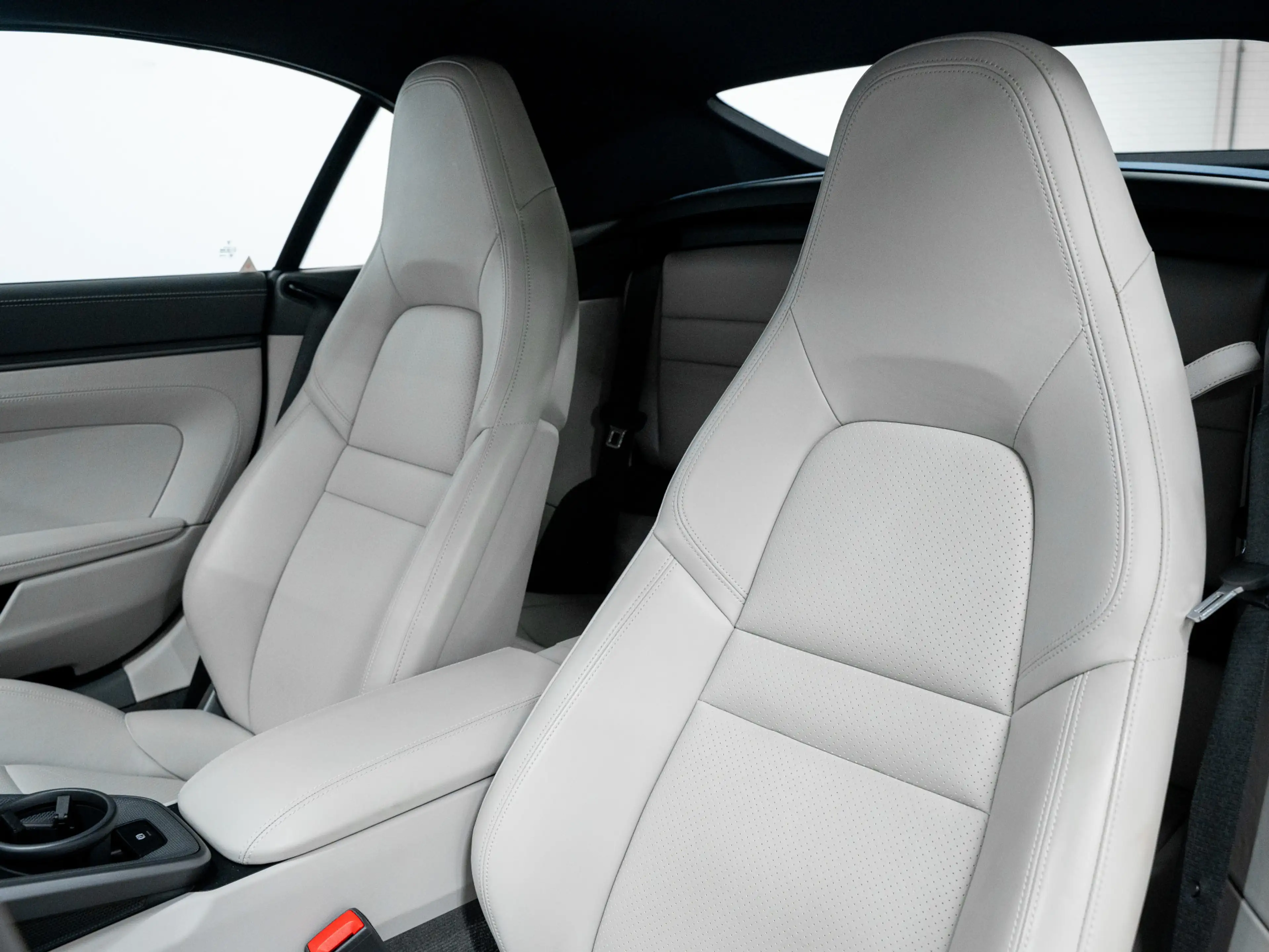 Porsche 992 Carrera S Cabriolet — photo 9
