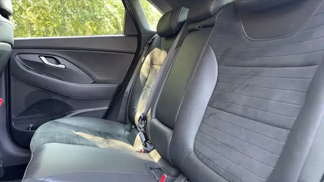 Hyundai i30 view 9