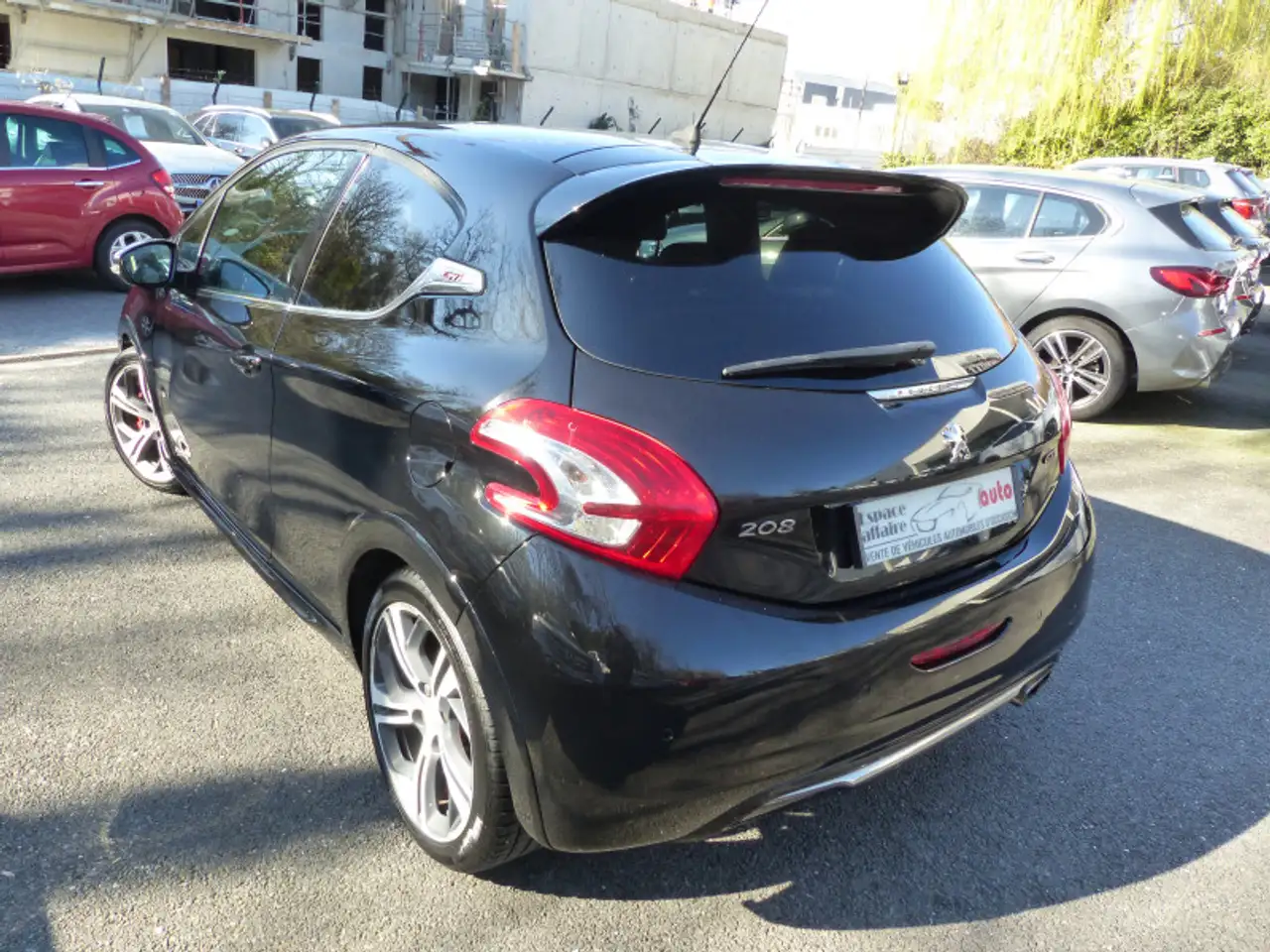 Peugeot 208 208 — photo 4