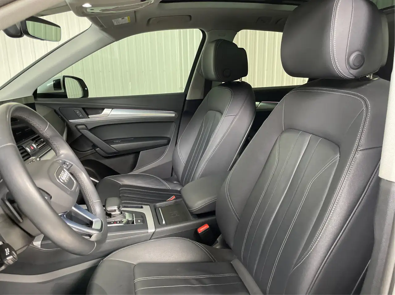 Audi Q5 снимка Audi Q5