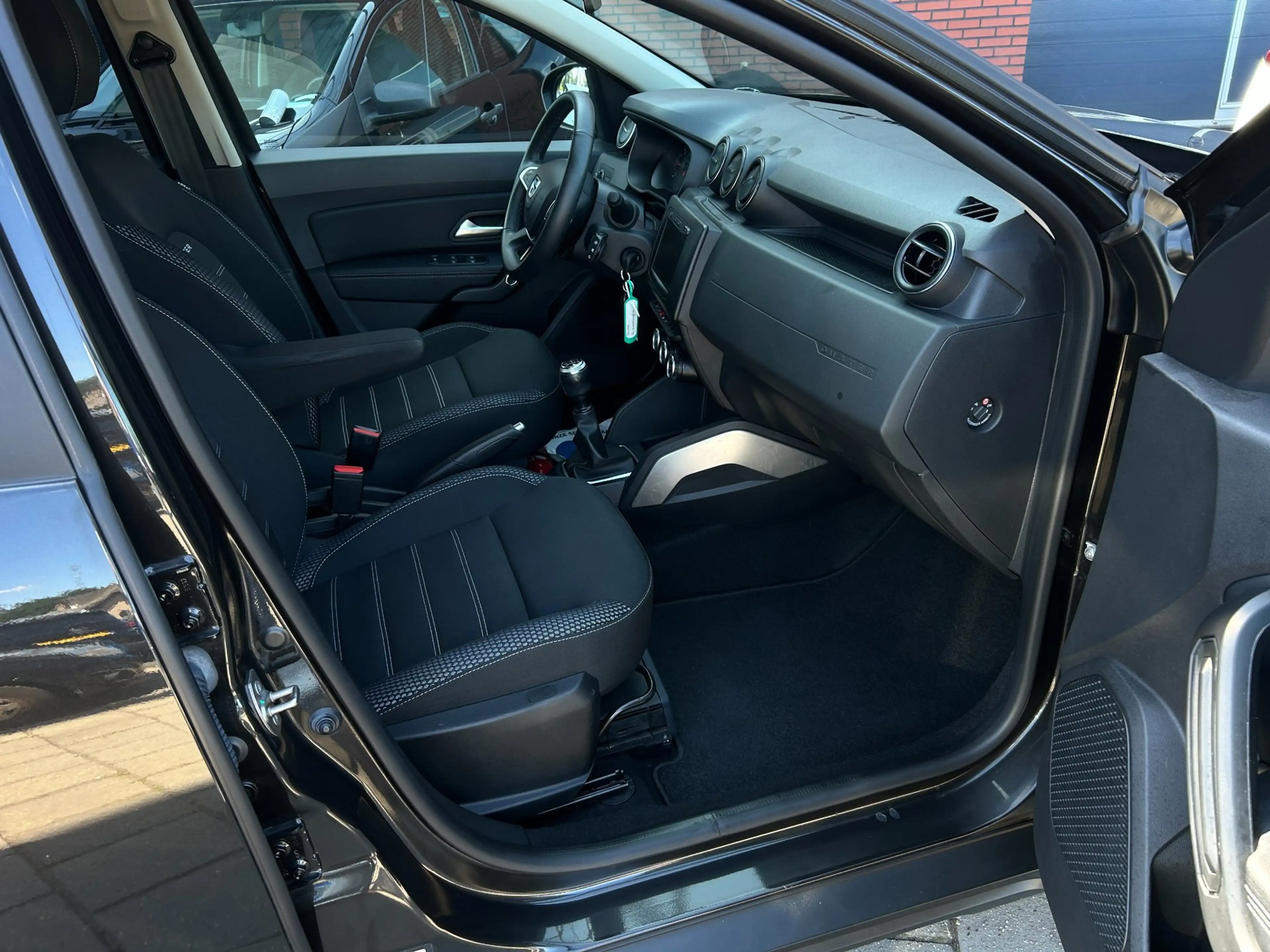 Dacia Duster 1.0 TCe Prestige Airco, Navi, Cruise, — photo 5