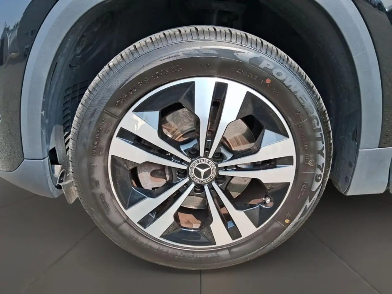 Mercedes-Benz GLA photo Mercedes-Benz GLA
