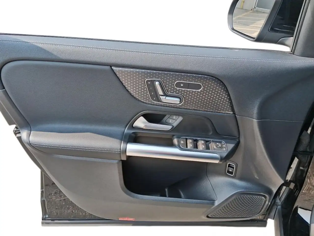 Mercedes-Benz GLA photo Mercedes-Benz GLA