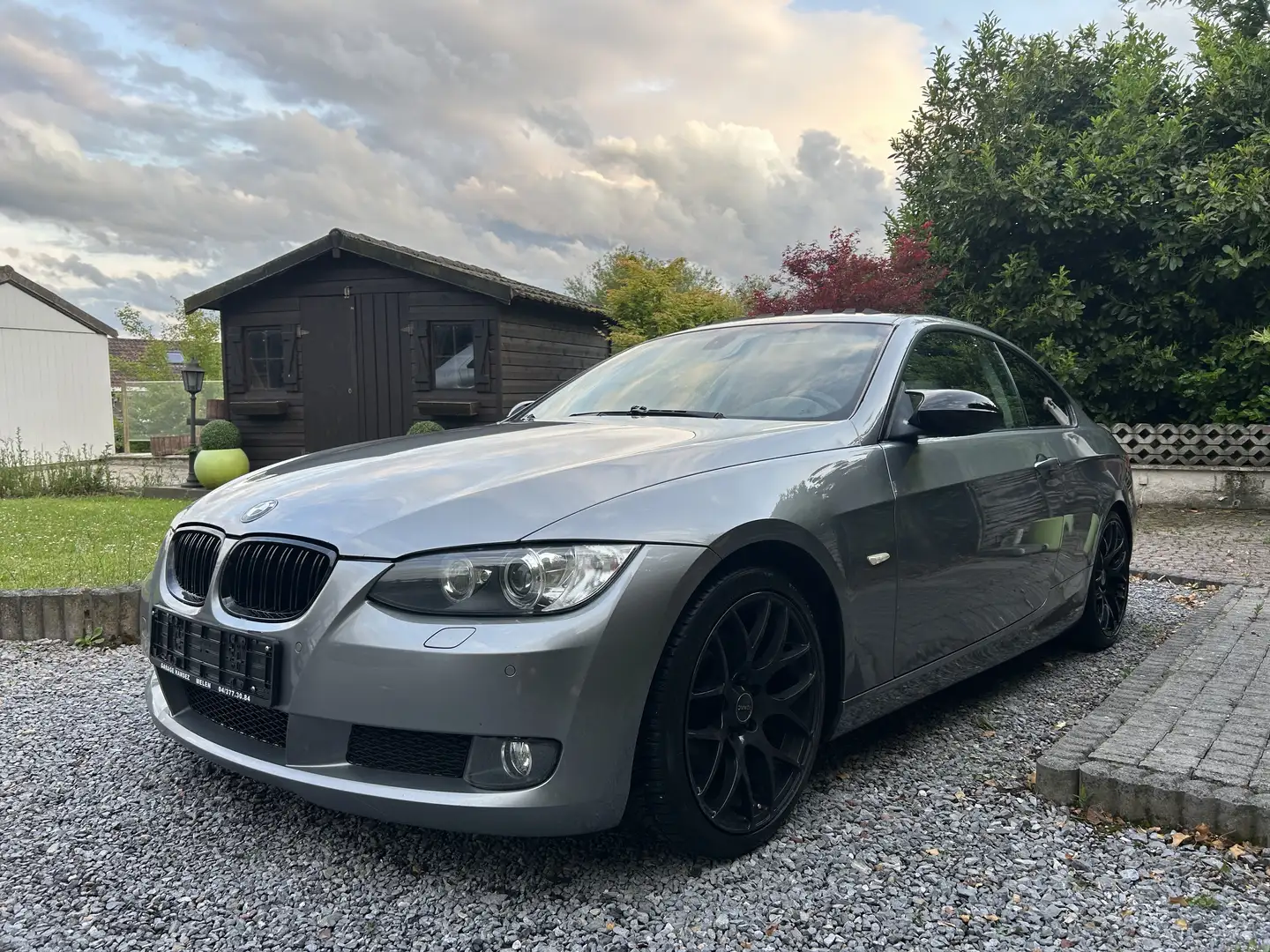 BMW 320 Coupé d e92 *199.000KM*TOIT OUVRANT*KEYLESS* - 2