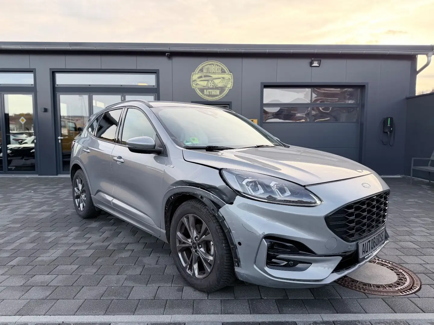 Ford Kuga ST-Line X Silber - 1