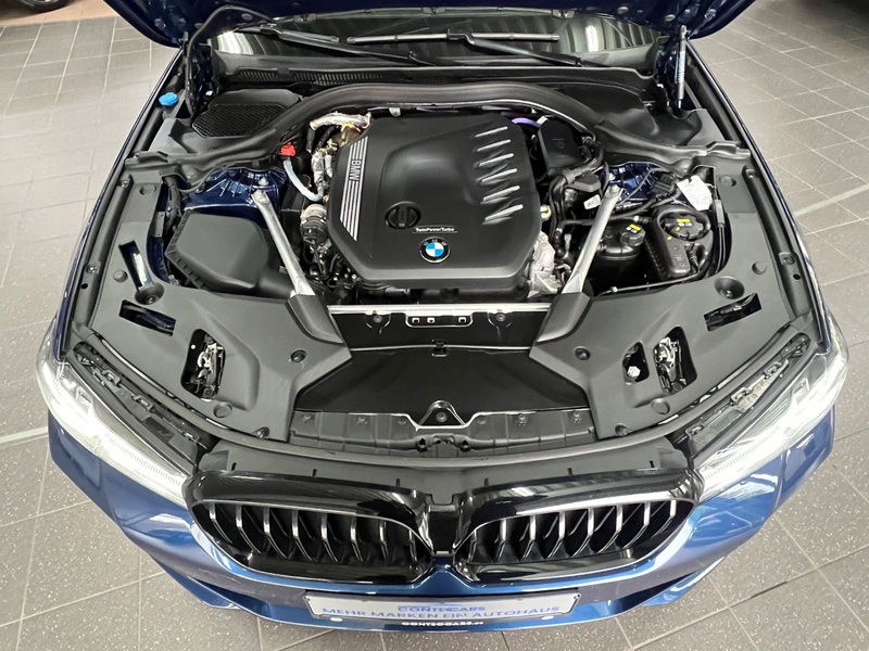 BMW 540 d xD Touring M Sport SH+19Z+Dakota in BEIGE — photo 4