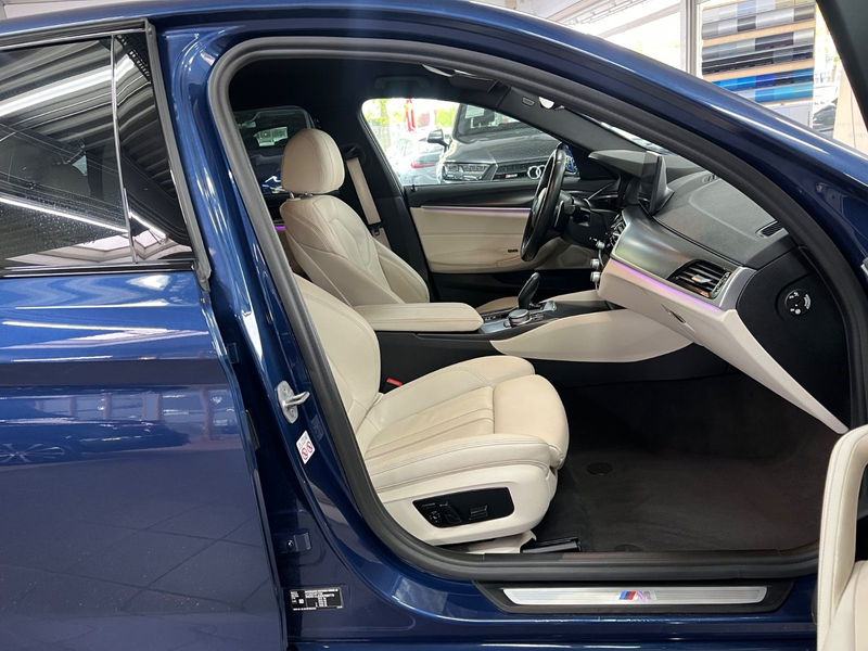 BMW 540 d xD Touring M Sport SH+19Z+Dakota in BEIGE — photo 14