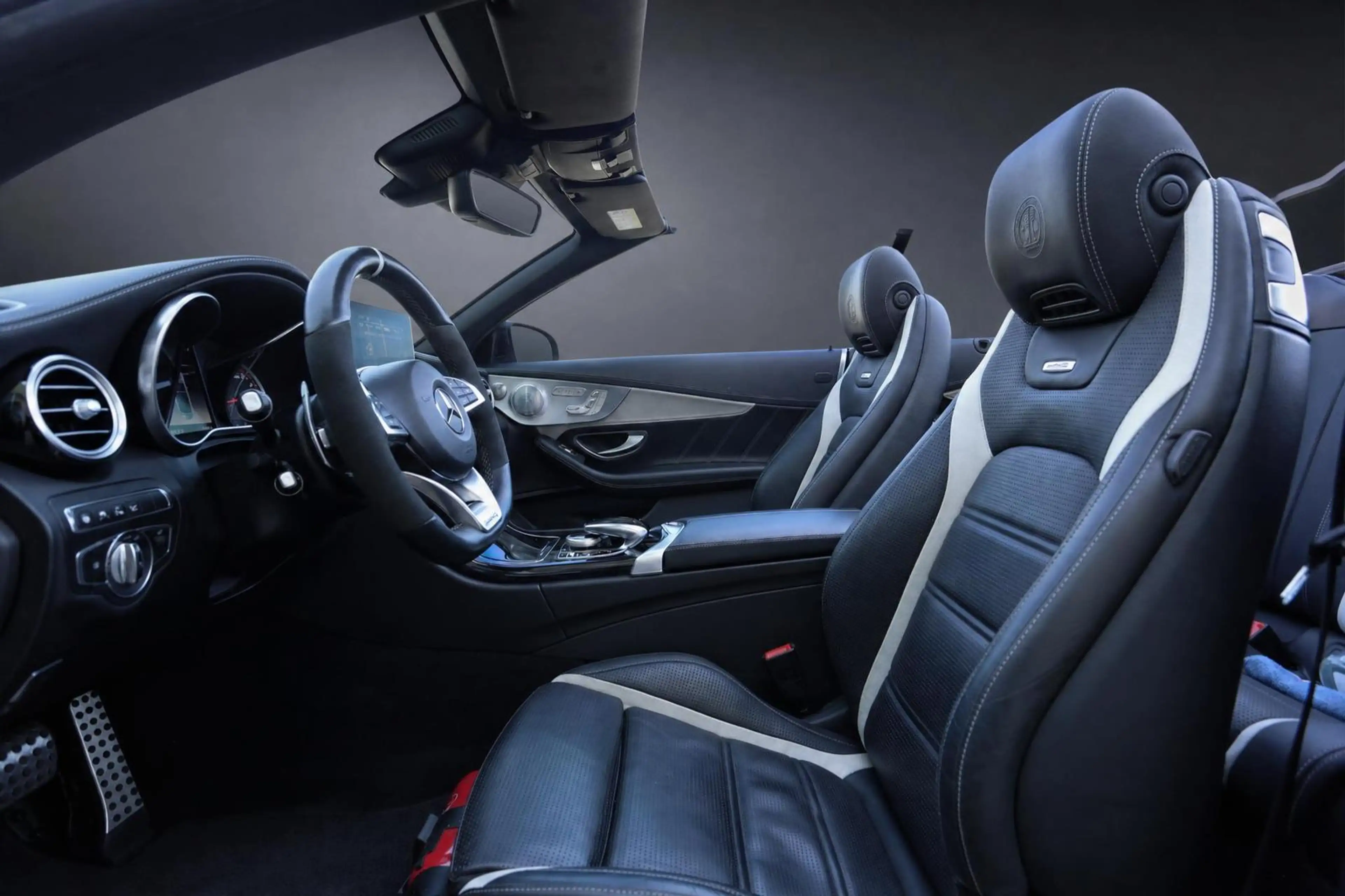 Mercedes-Benz C 63 AMG S Cabrio PERFORMANCE ABGAS*COMAND*VOLL* — photo 15