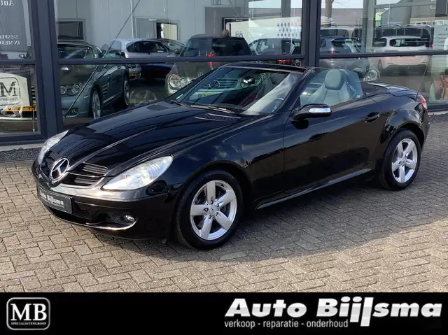 Mercedes-Benz SLK 280 automaat, leer, zeer net, afkomstig van de eerste
