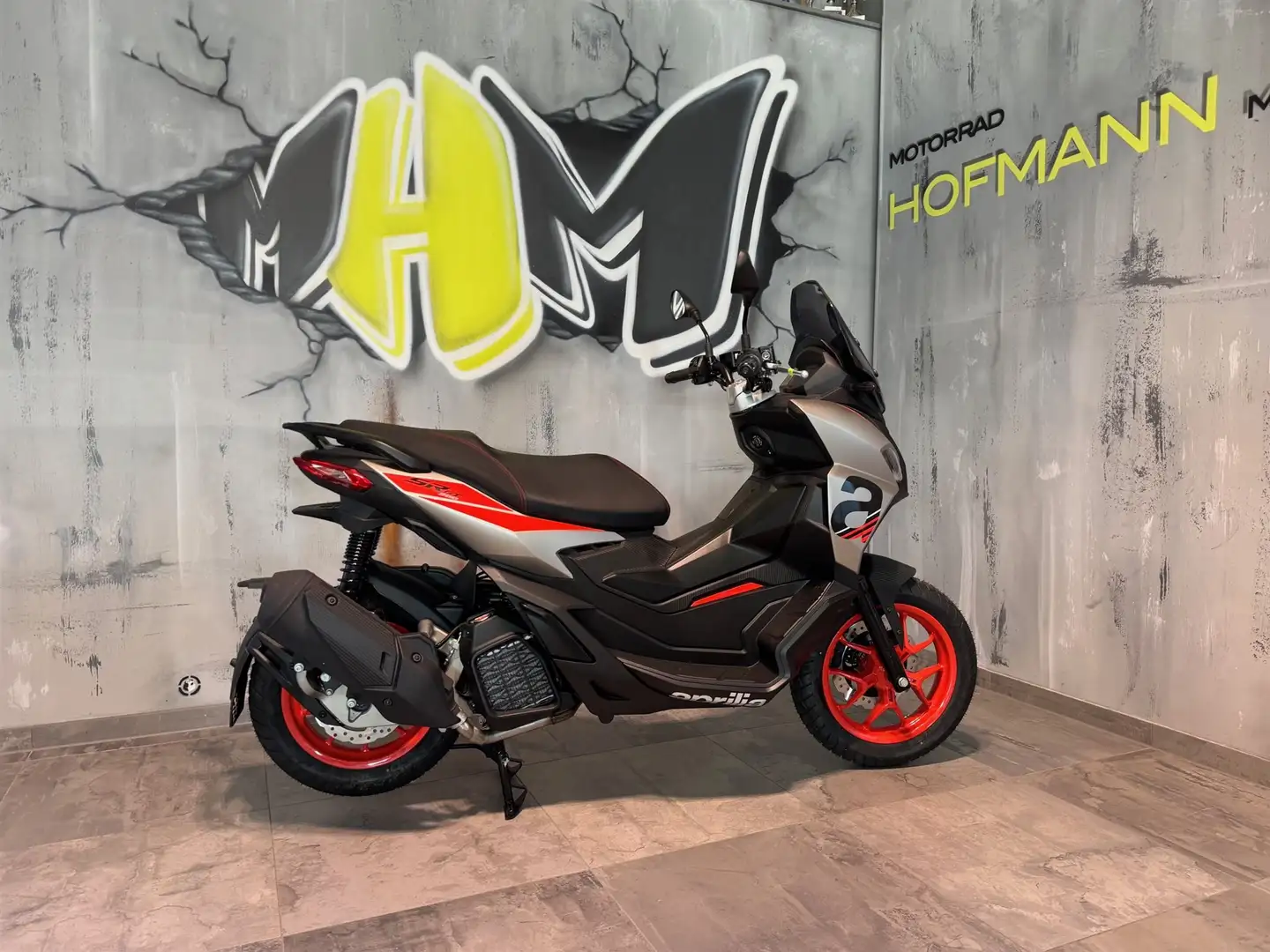 Aprilia Euro 5+, Promo - 1
