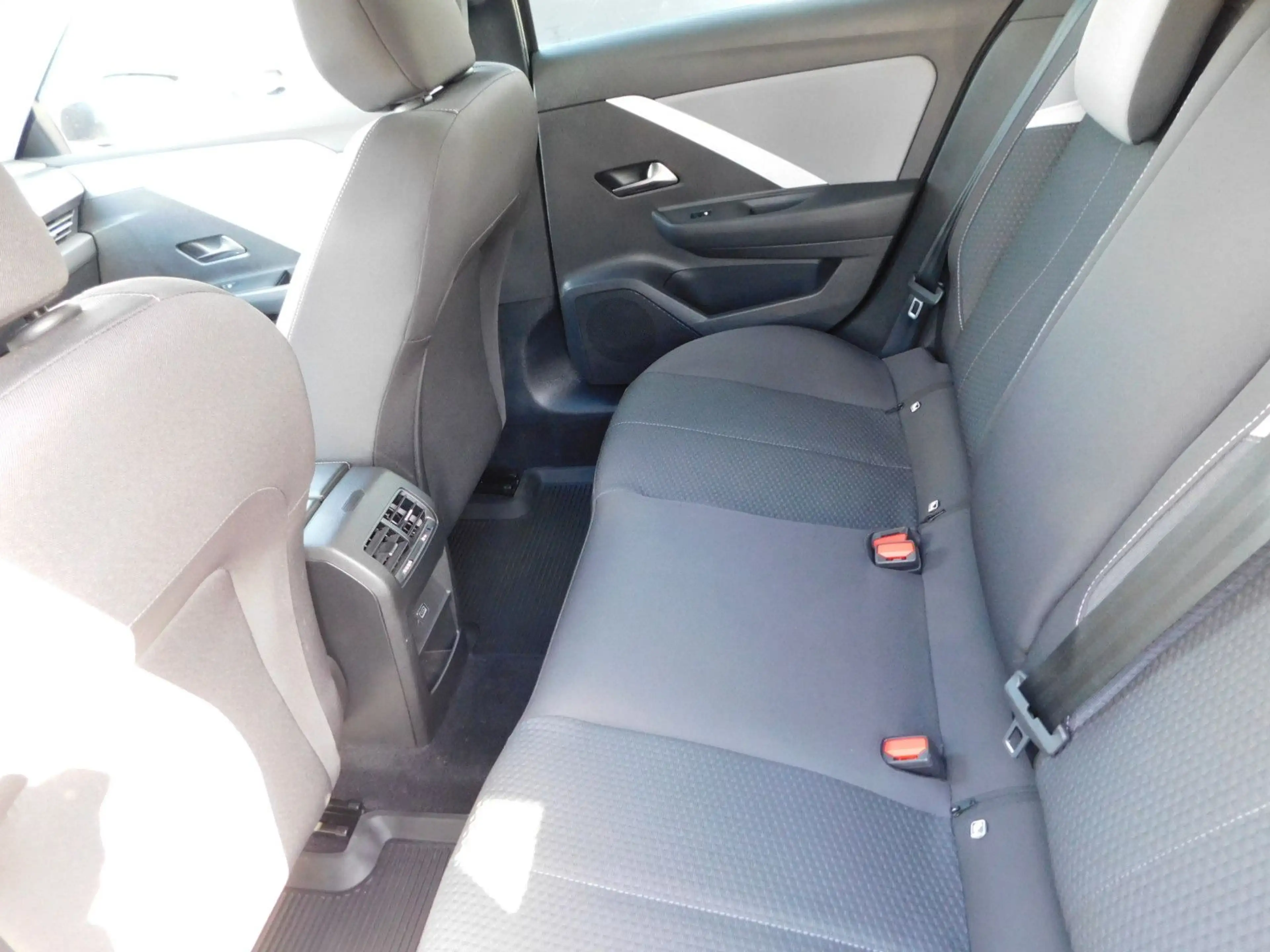Opel Astra L Sports Tourer Edition — photo 10