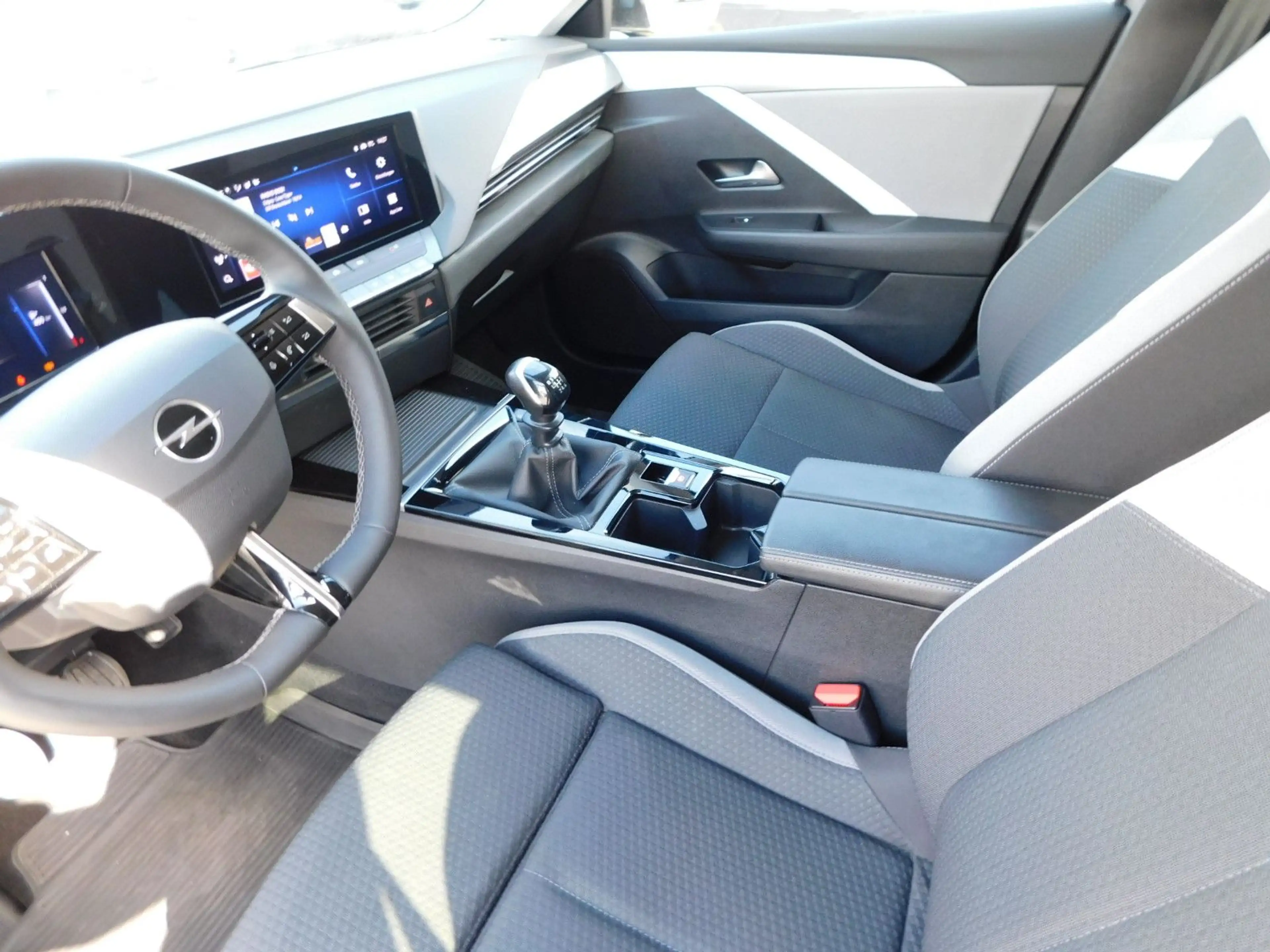 Opel Astra L Sports Tourer Edition — photo 9