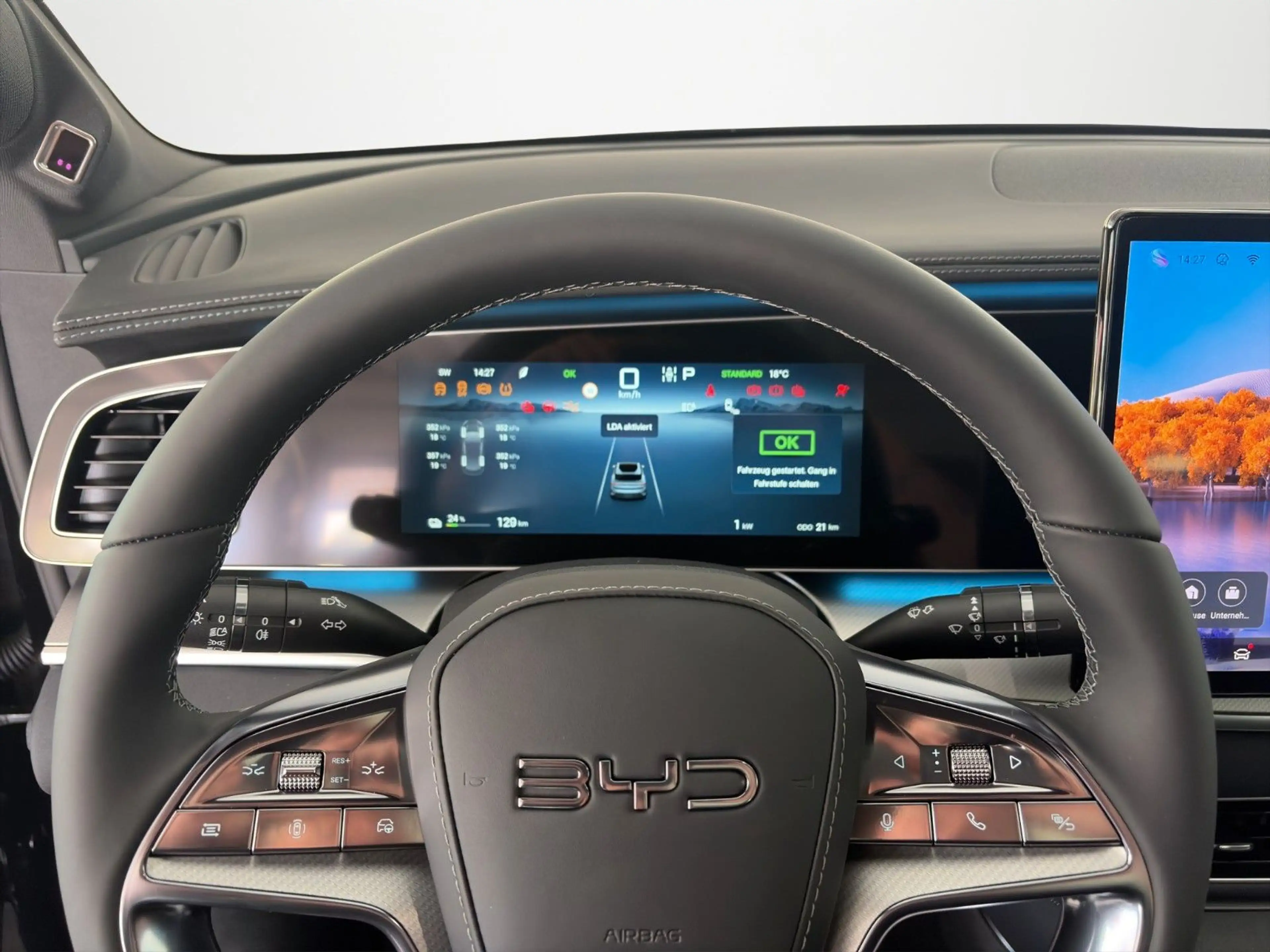 BYD Sealion 7 Design AWD /360°/HUD/SHZ/PANO-DA/ — photo 7