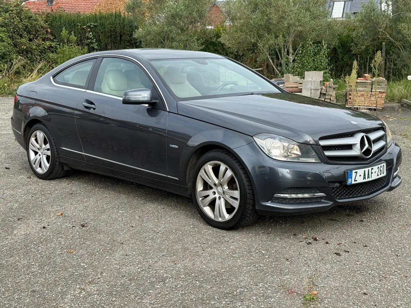 Mercedes-Benz C 220 C 220 CDI DPF Coupe (BlueEFFICIENCY) 7G-TRONIC Grijs - 2